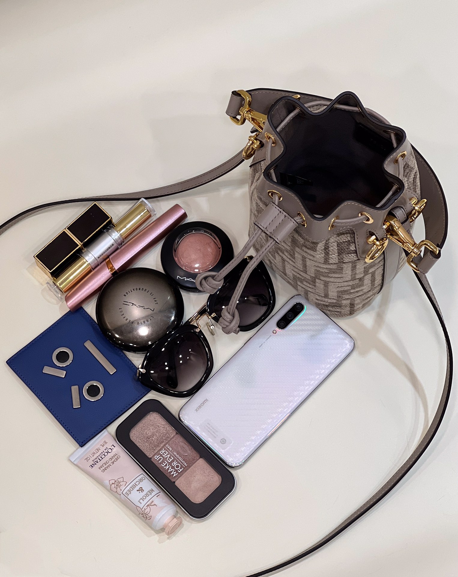 F*endi Top Bag 18*12*10CM