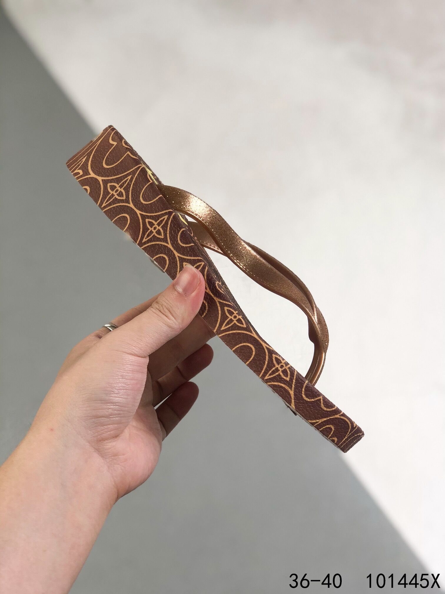 Women L*ouis V*uitton Top Slippers