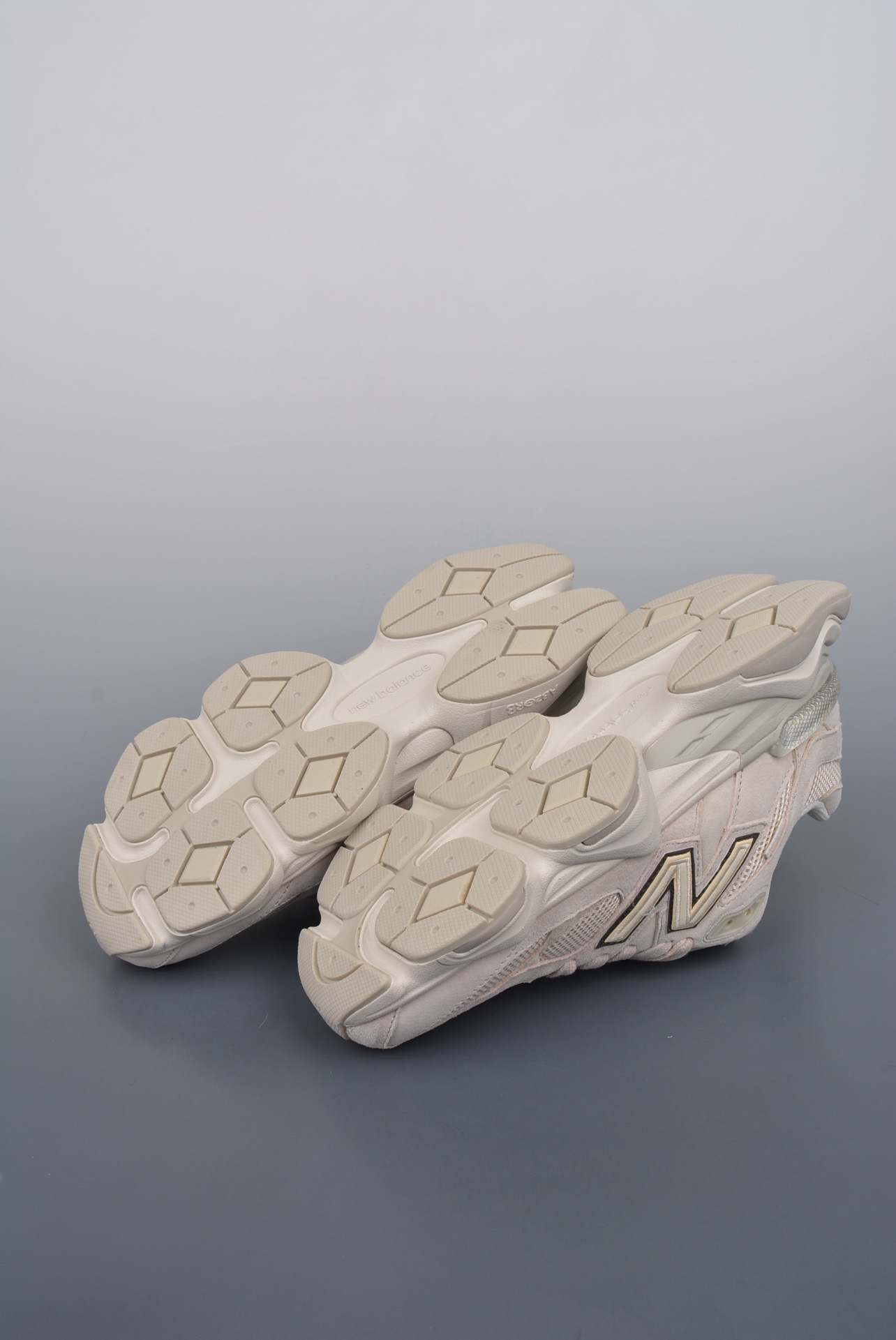 J*oe F*reshgoods x New B*alance men women top sneakers