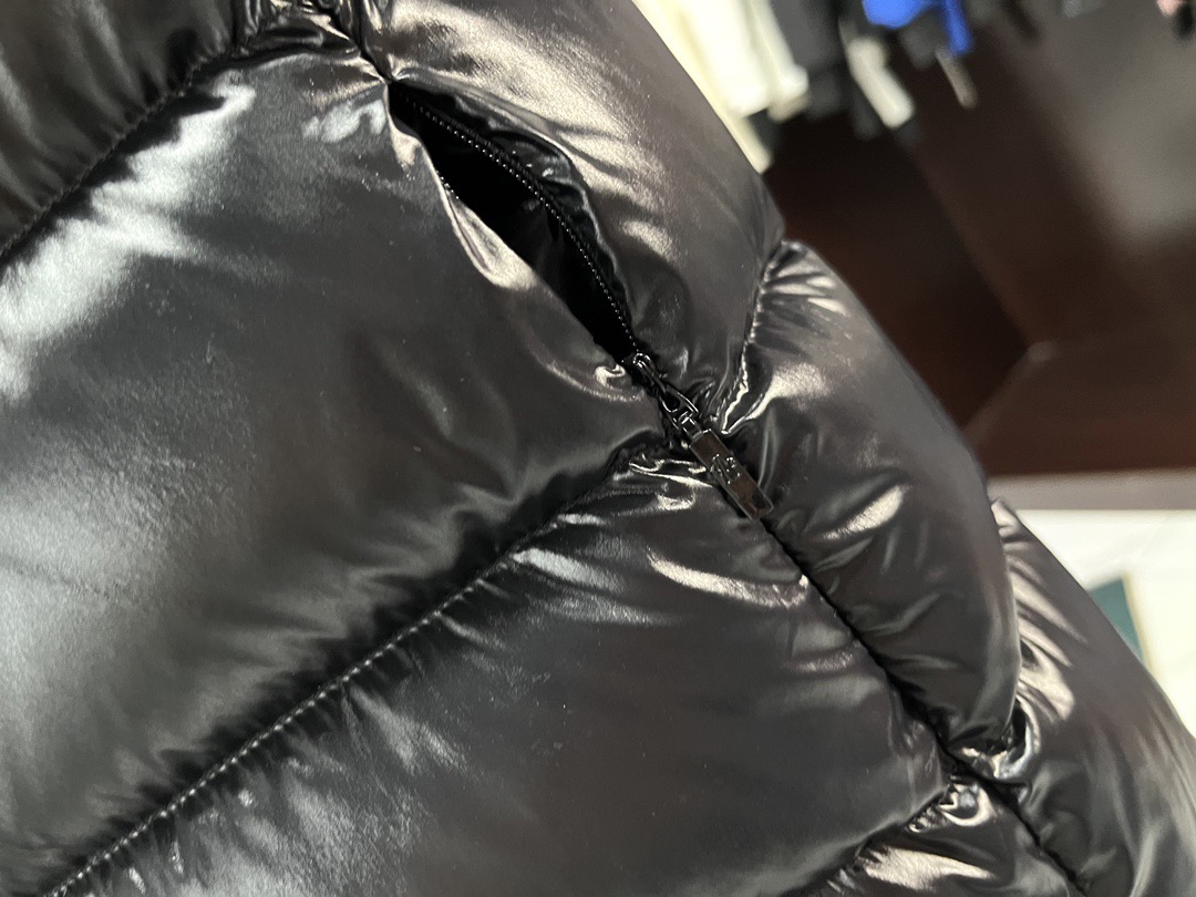 Women MEN Down vest; M*oncler Top Quality 2022