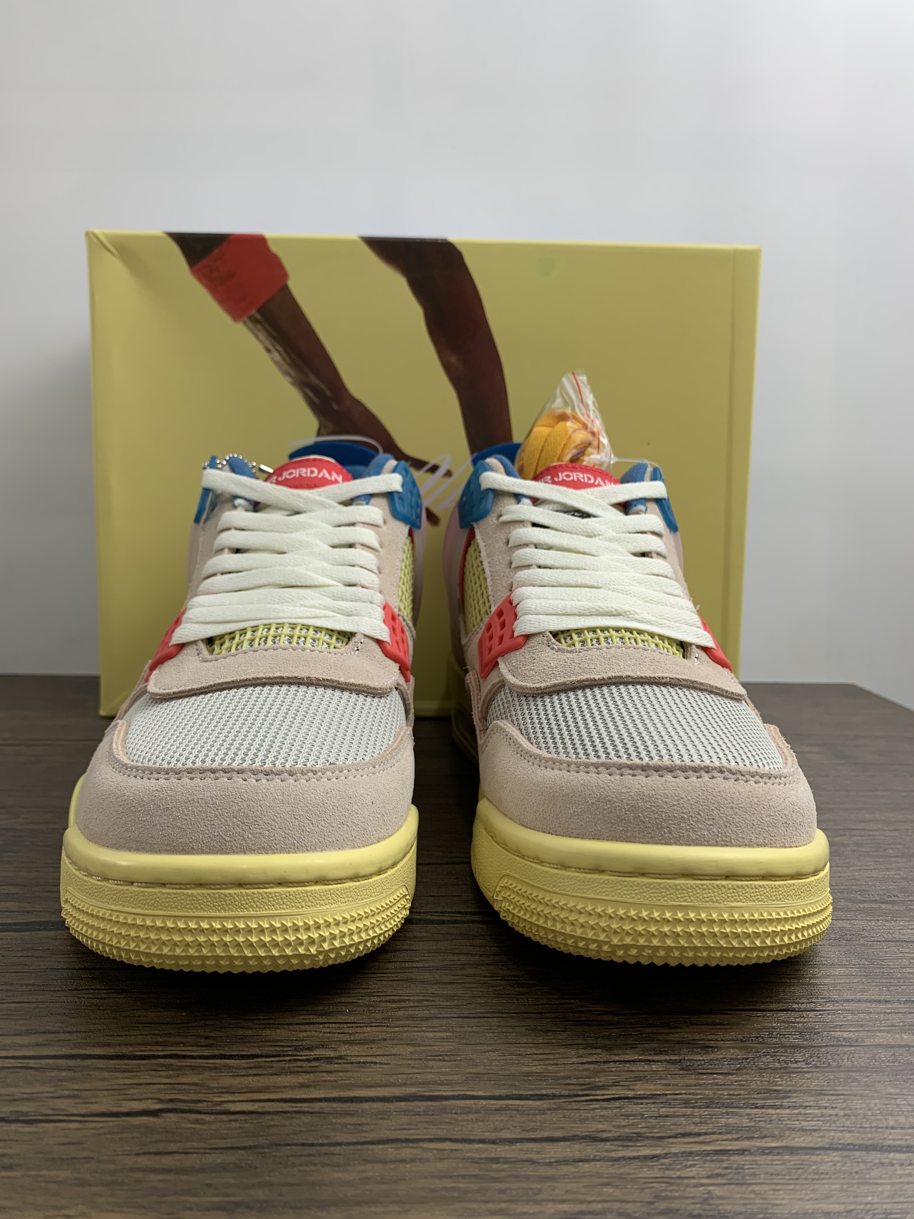 Union x Air Jordan 4 DC9533-800