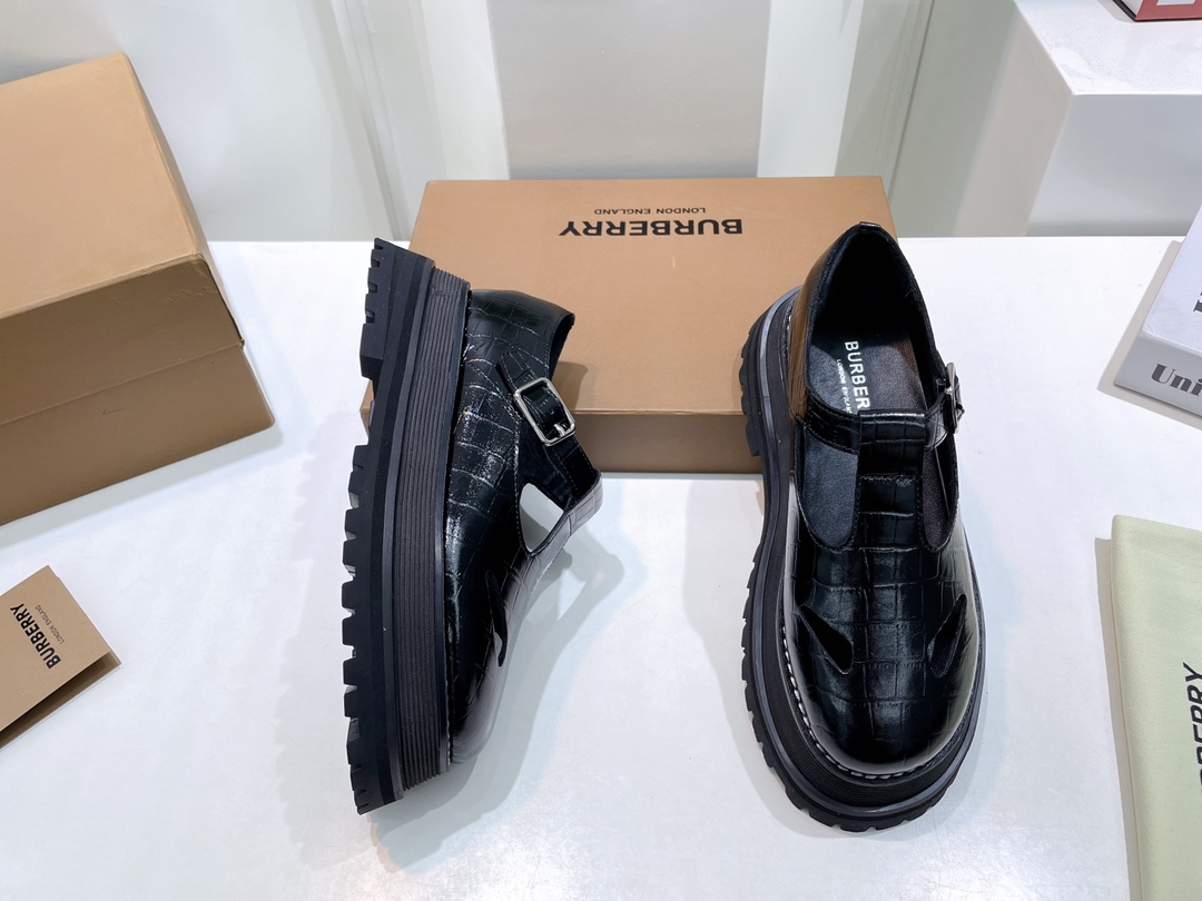 Women B*urberry Top Sneaker