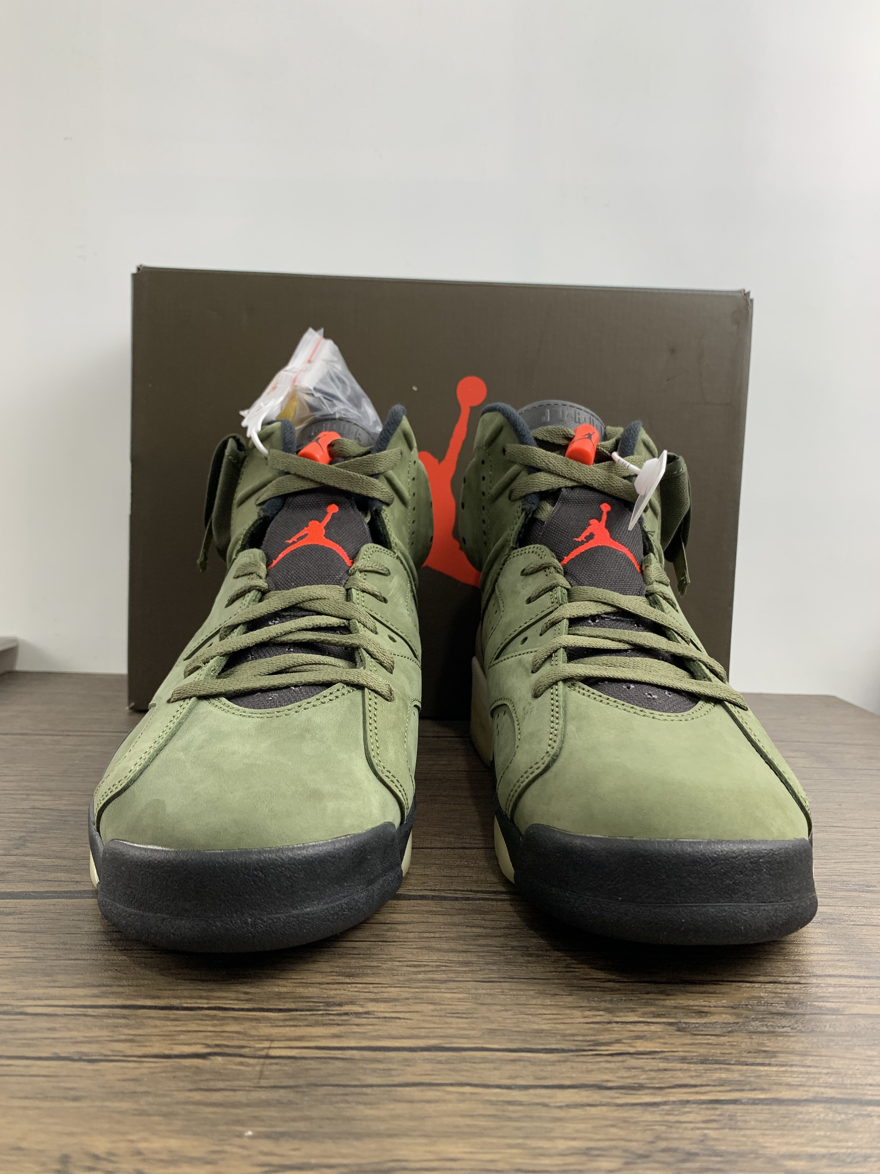 Air Jordan 6 CN1084-200