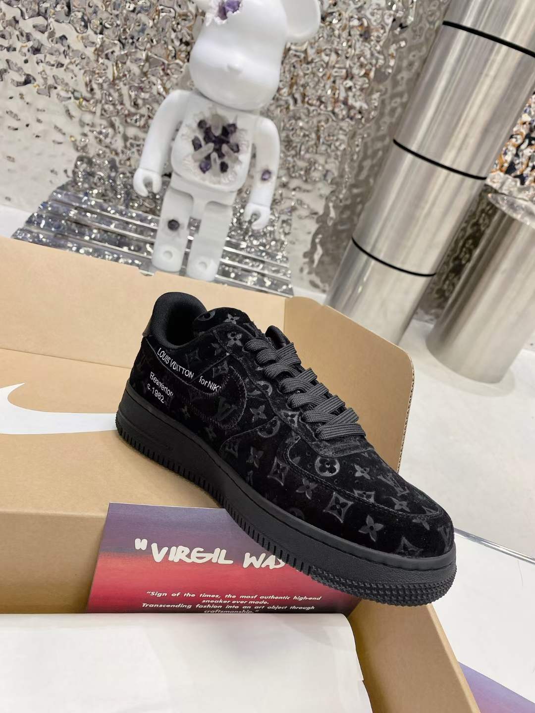 from Men Women L*ouis V*uitton x NIKE Air force1 22ss