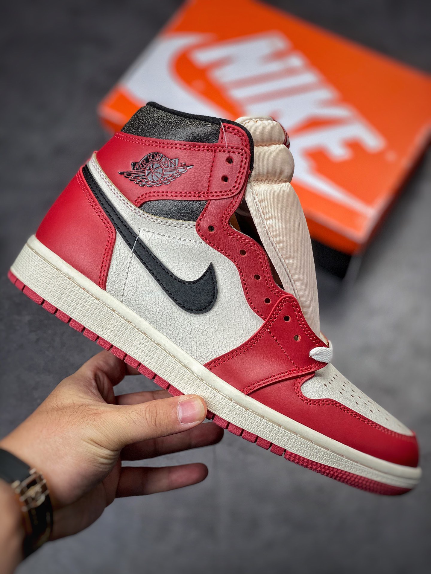 Nike Air Jordan 1 High AJ1