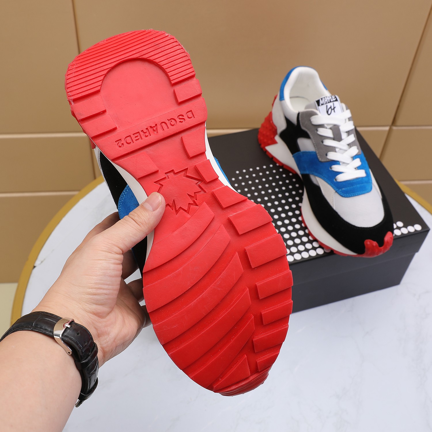 Men O*ff W*hite Top Sneakers