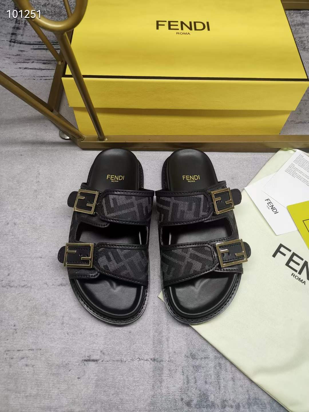 Women Men F*endi Top Sandals （ ）