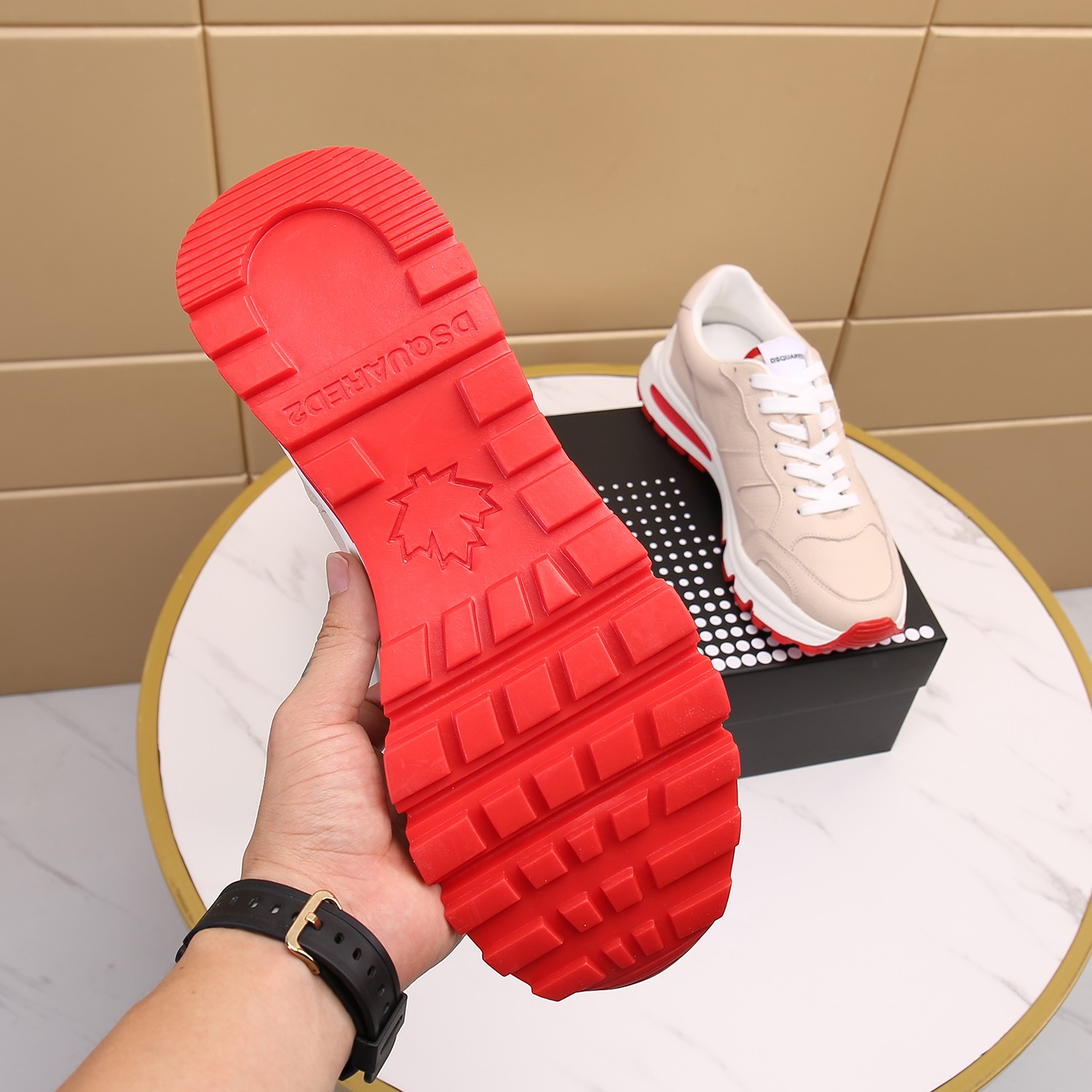 Men O*ff W*hite Top Sneakers