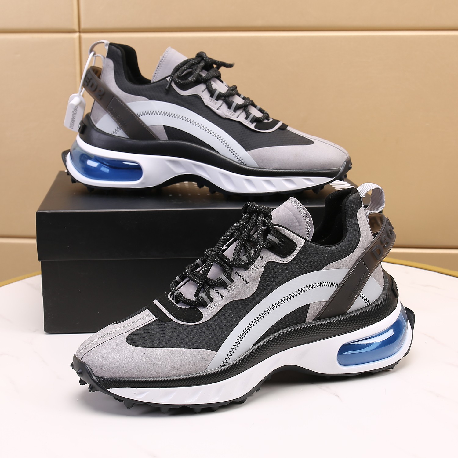Men O*ff W*hite Top Sneakers