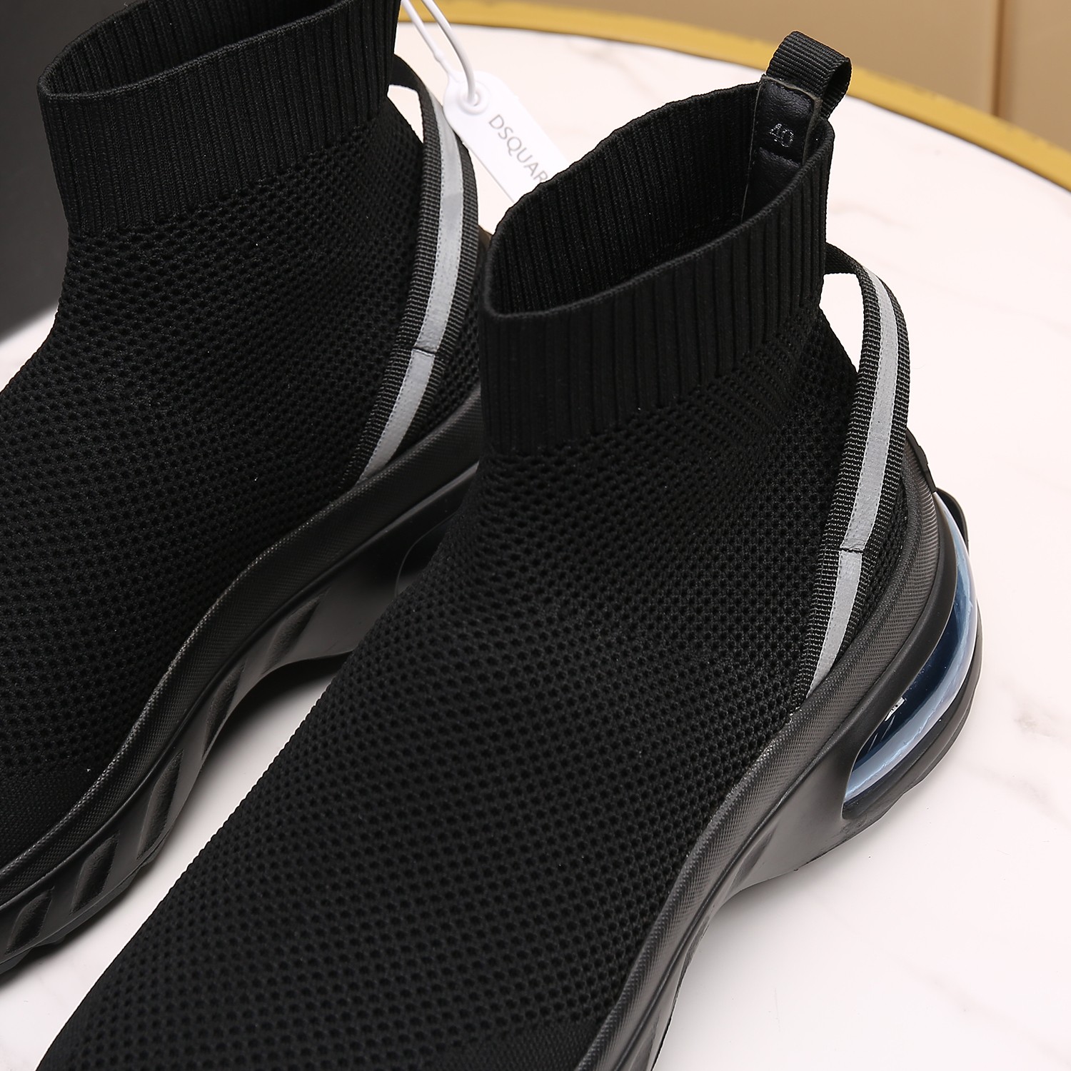 Men O*ff W*hite Top Sneakers