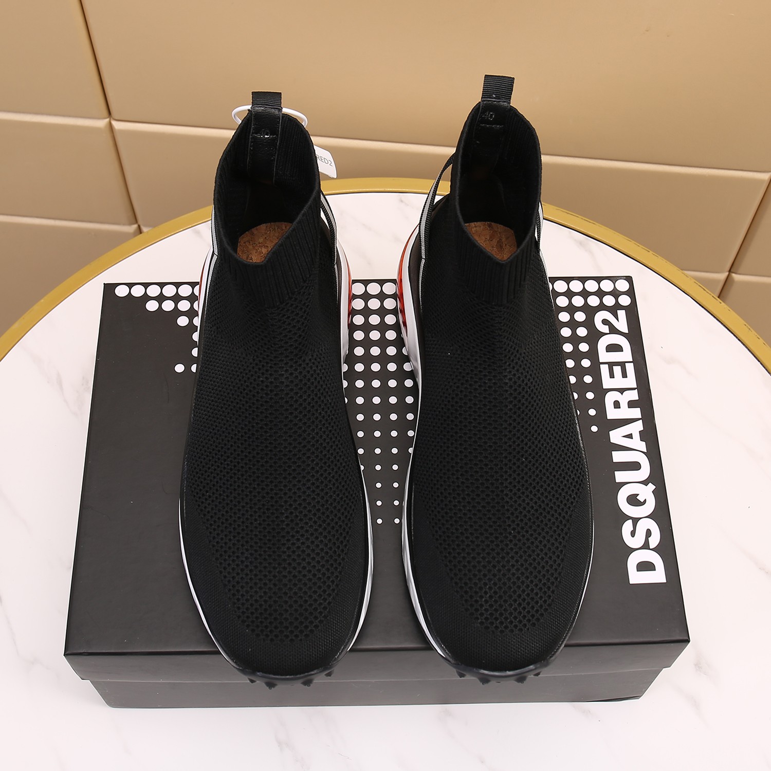 Men O*ff W*hite Top Sneakers