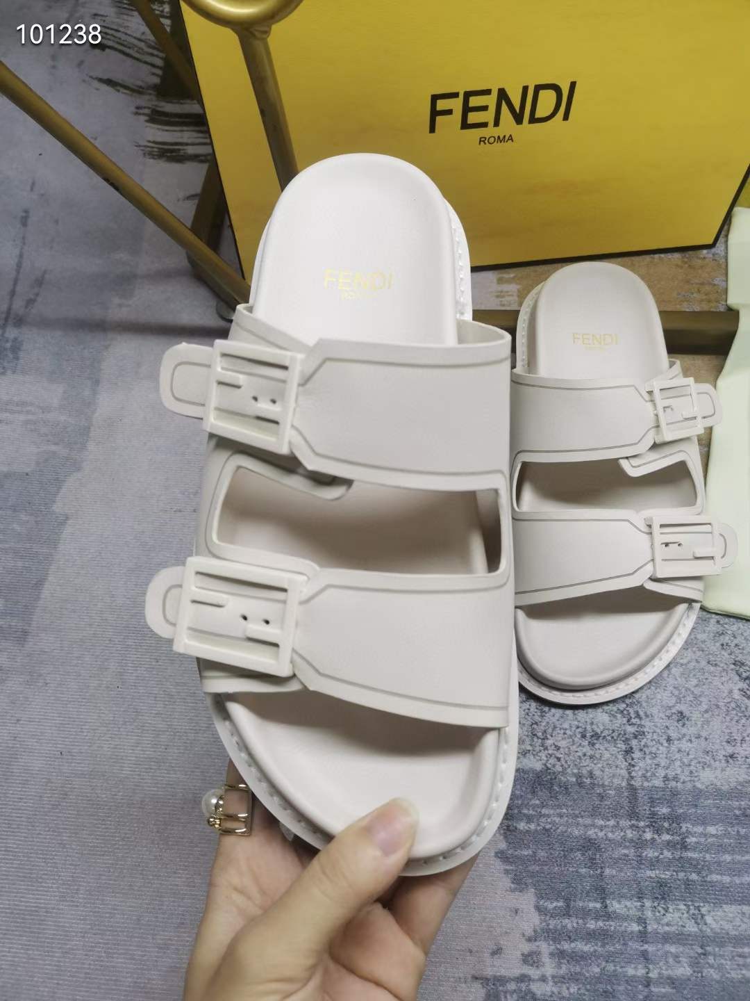 Women Men F*endi Top Sandals （ ）