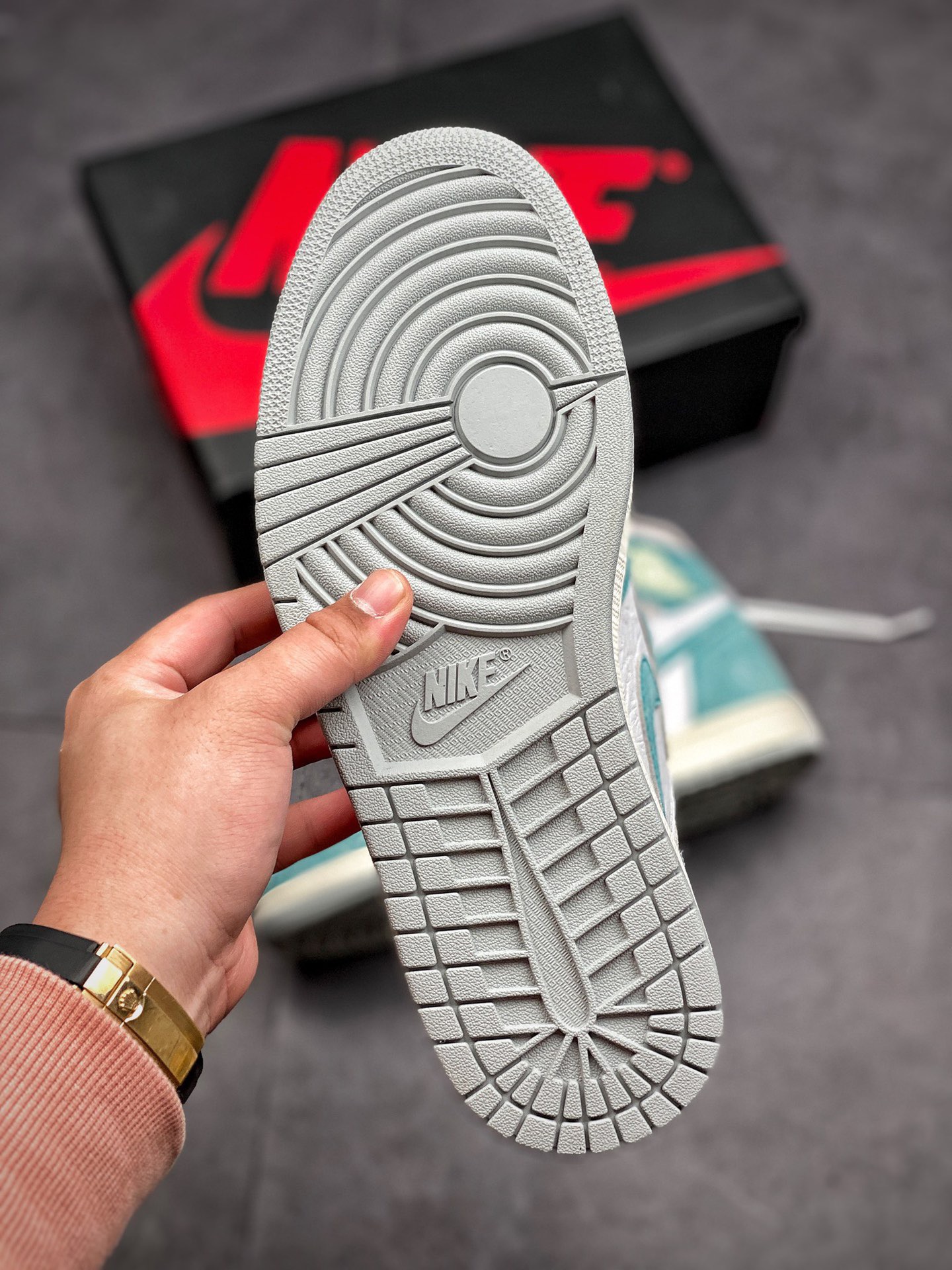 Nike Air Jordan 1 High AJ1