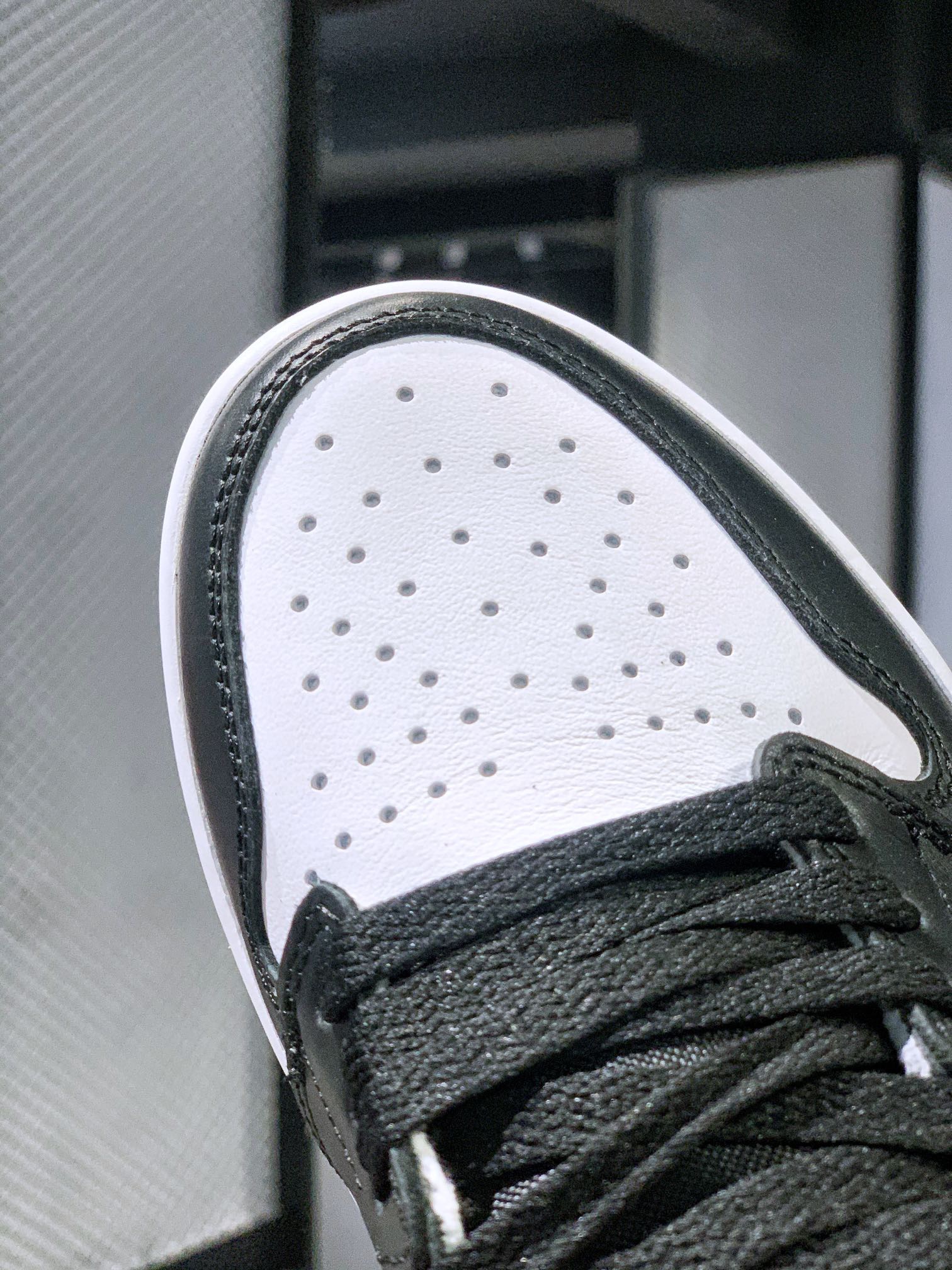 Nike Air Jordan 1 High AJ1