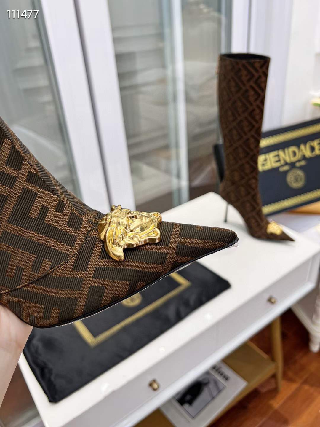 Women F*endi Top boots