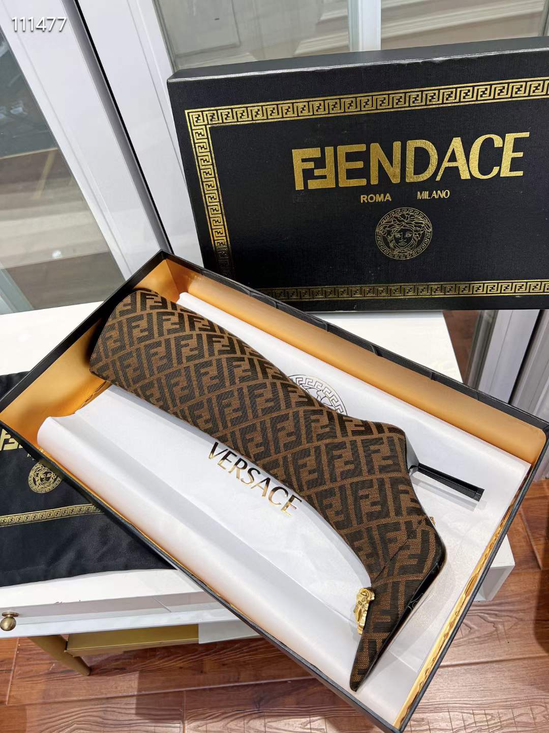 Women F*endi Top boots