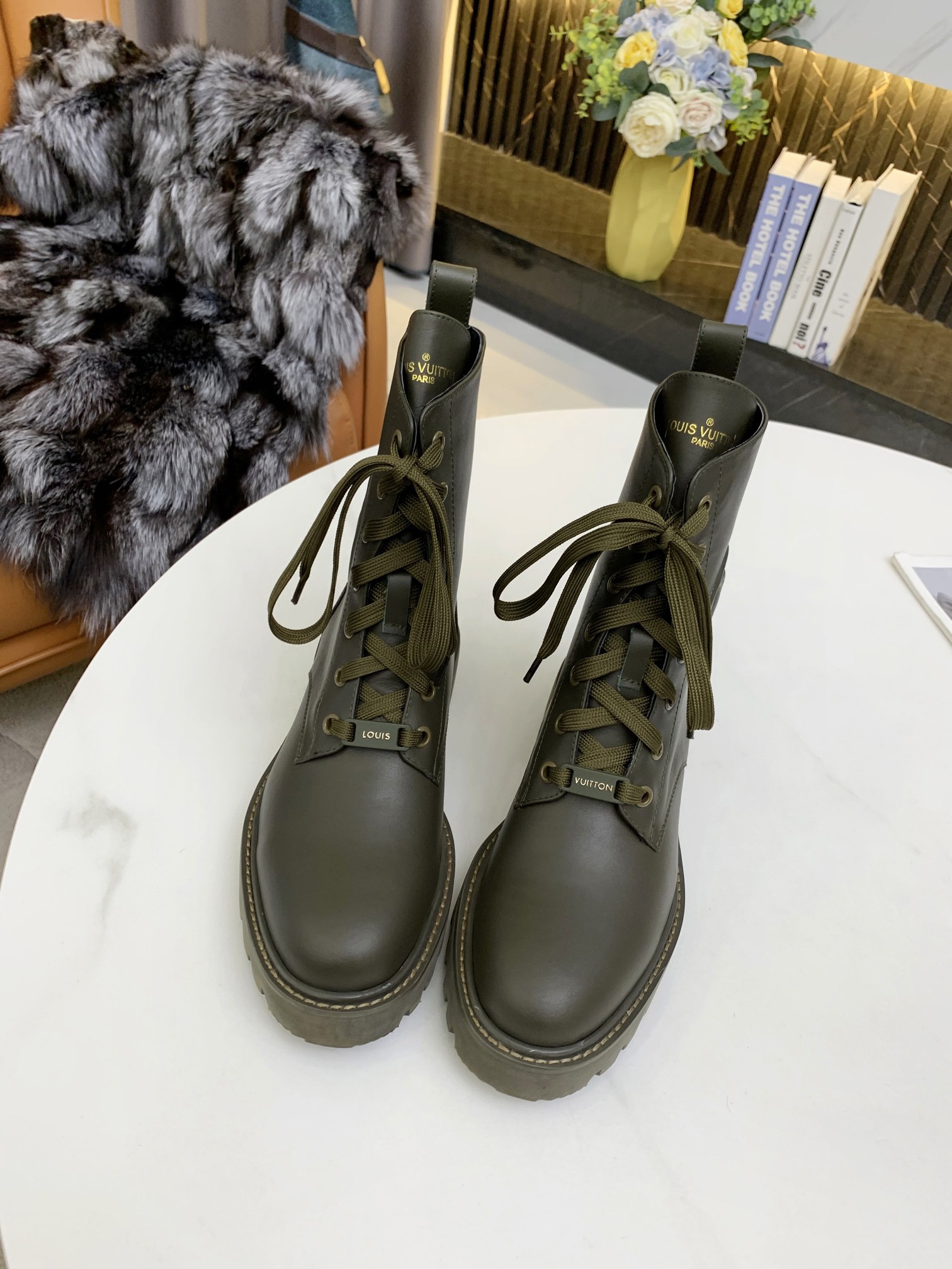 Women L*ouis V*uitton Top Boots Maikesneakers