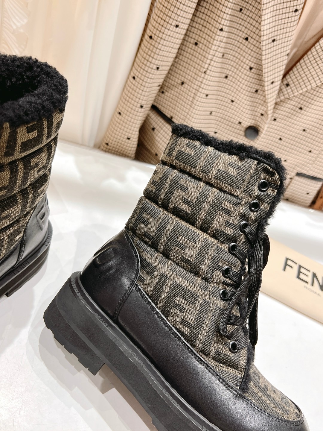 Women F*endi Top Boots Maikesneakers