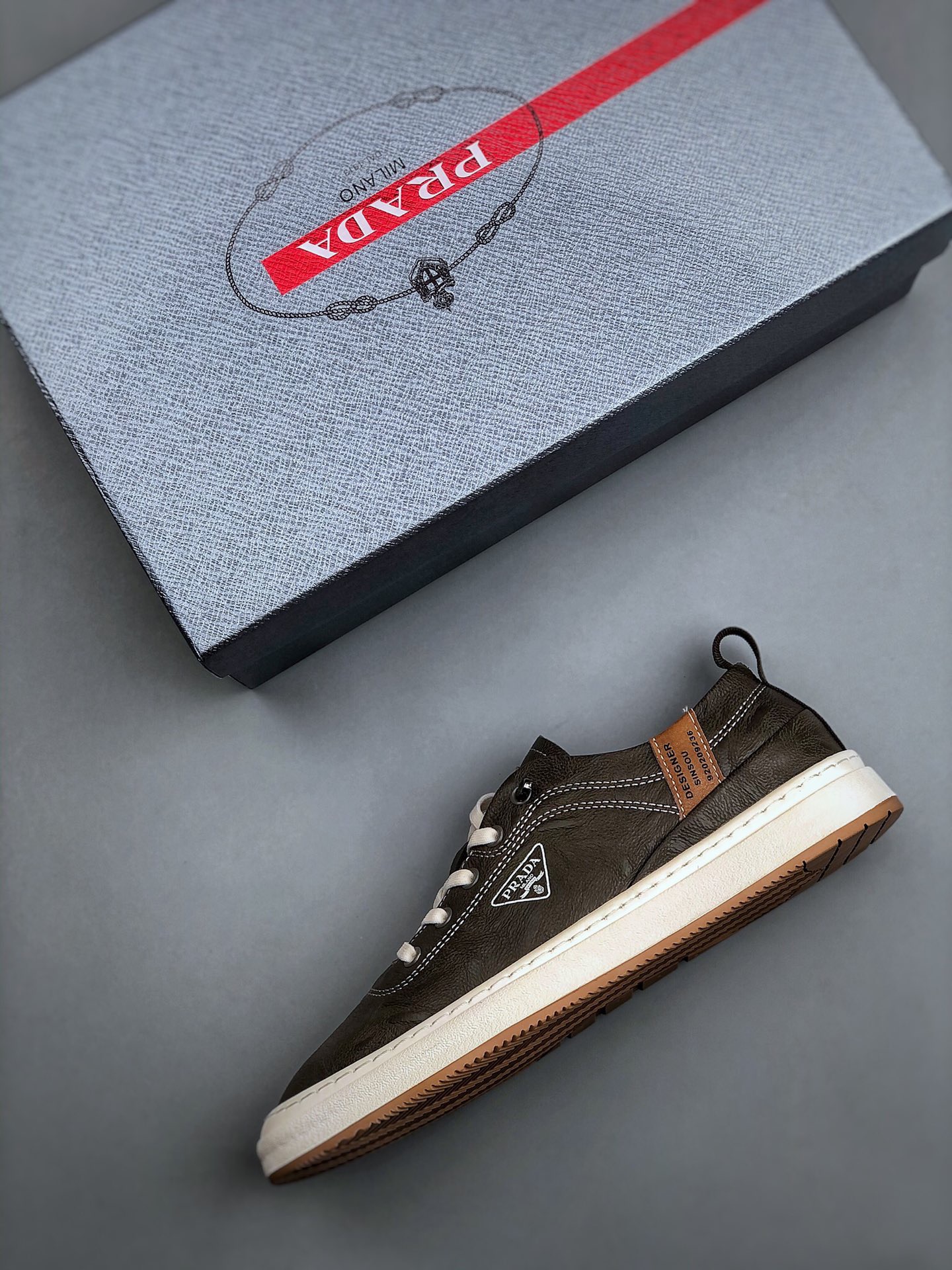 Men P*rada Top Sneaker （ ）