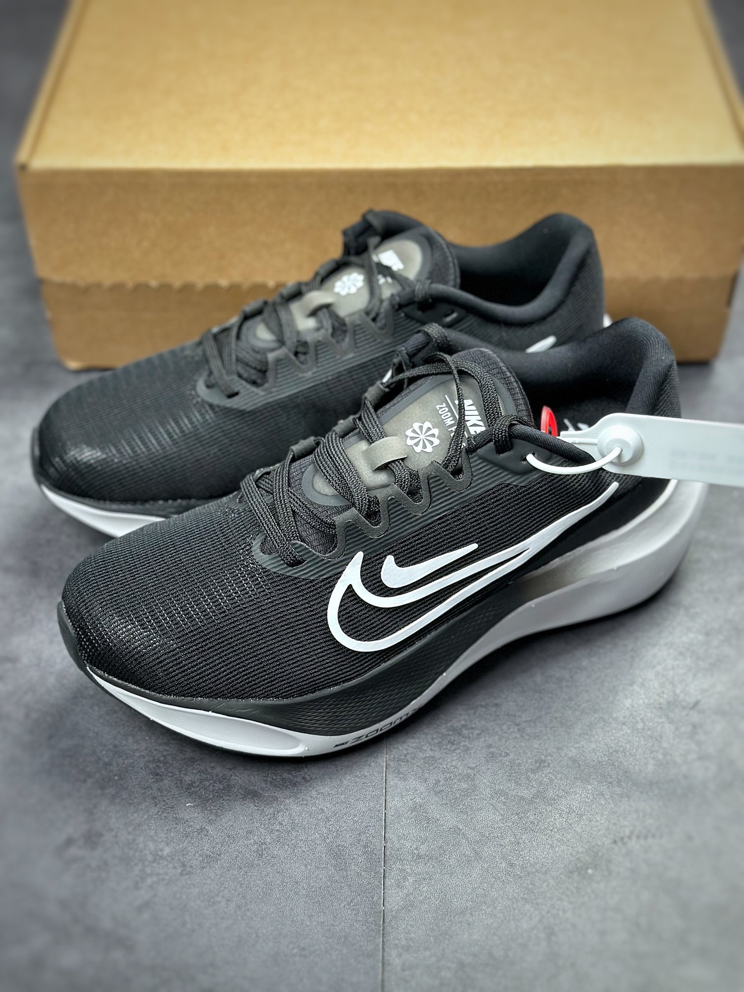 Men Women Nike zoom fly 5