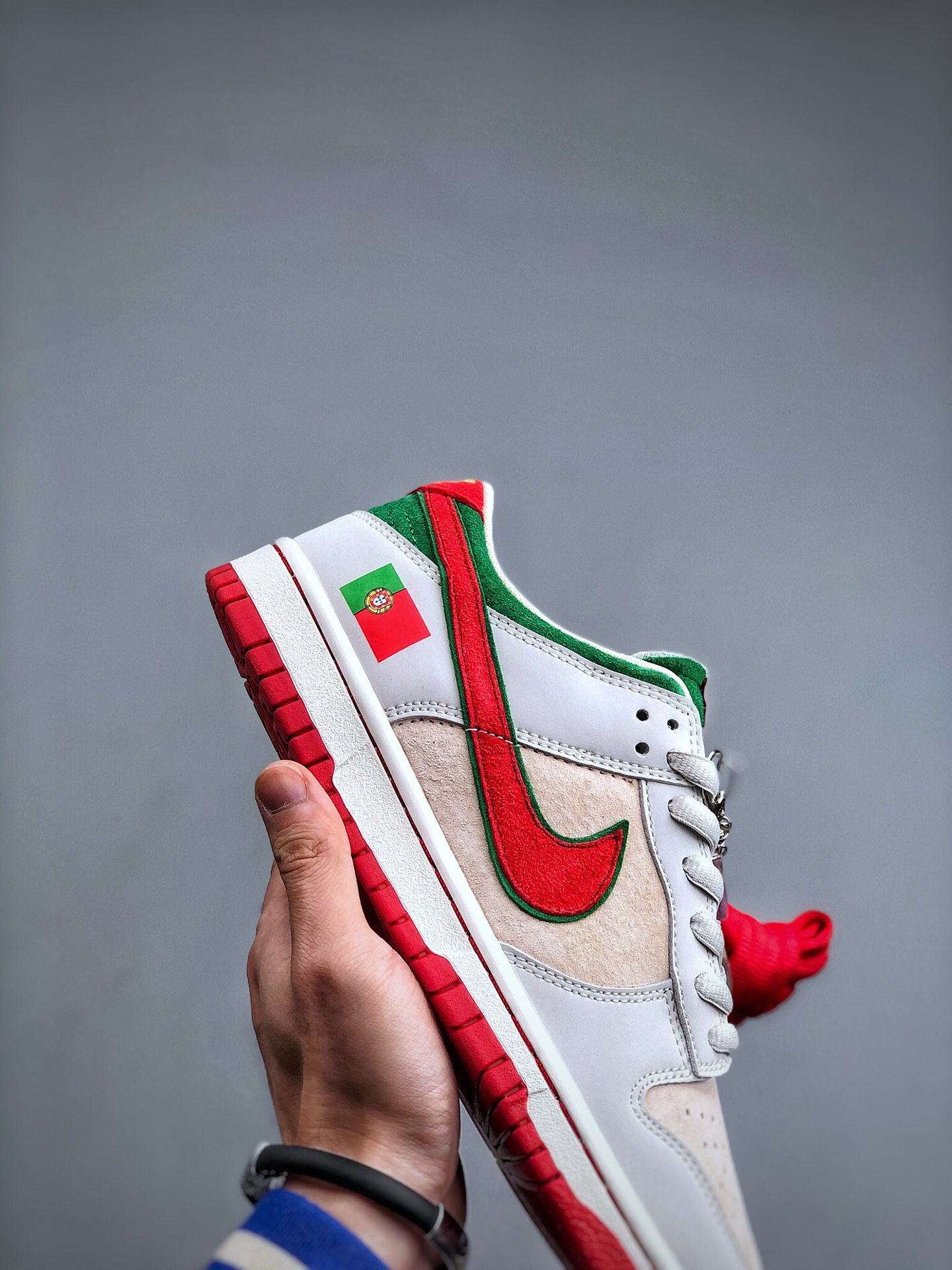 Nike SB Dunk low next nature