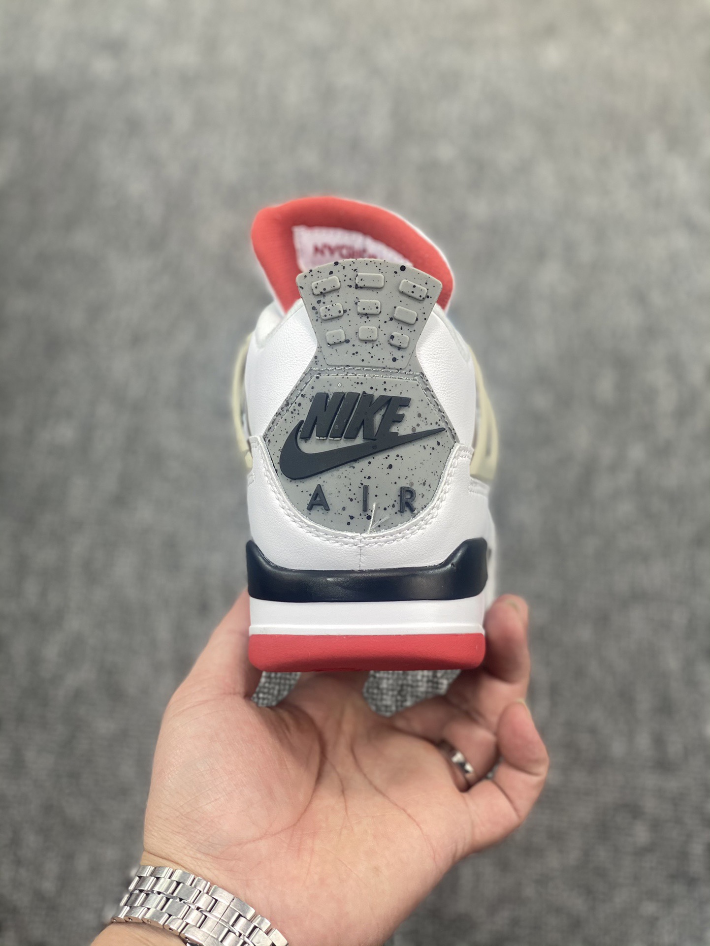 Nike Air Jordan 4 Retro