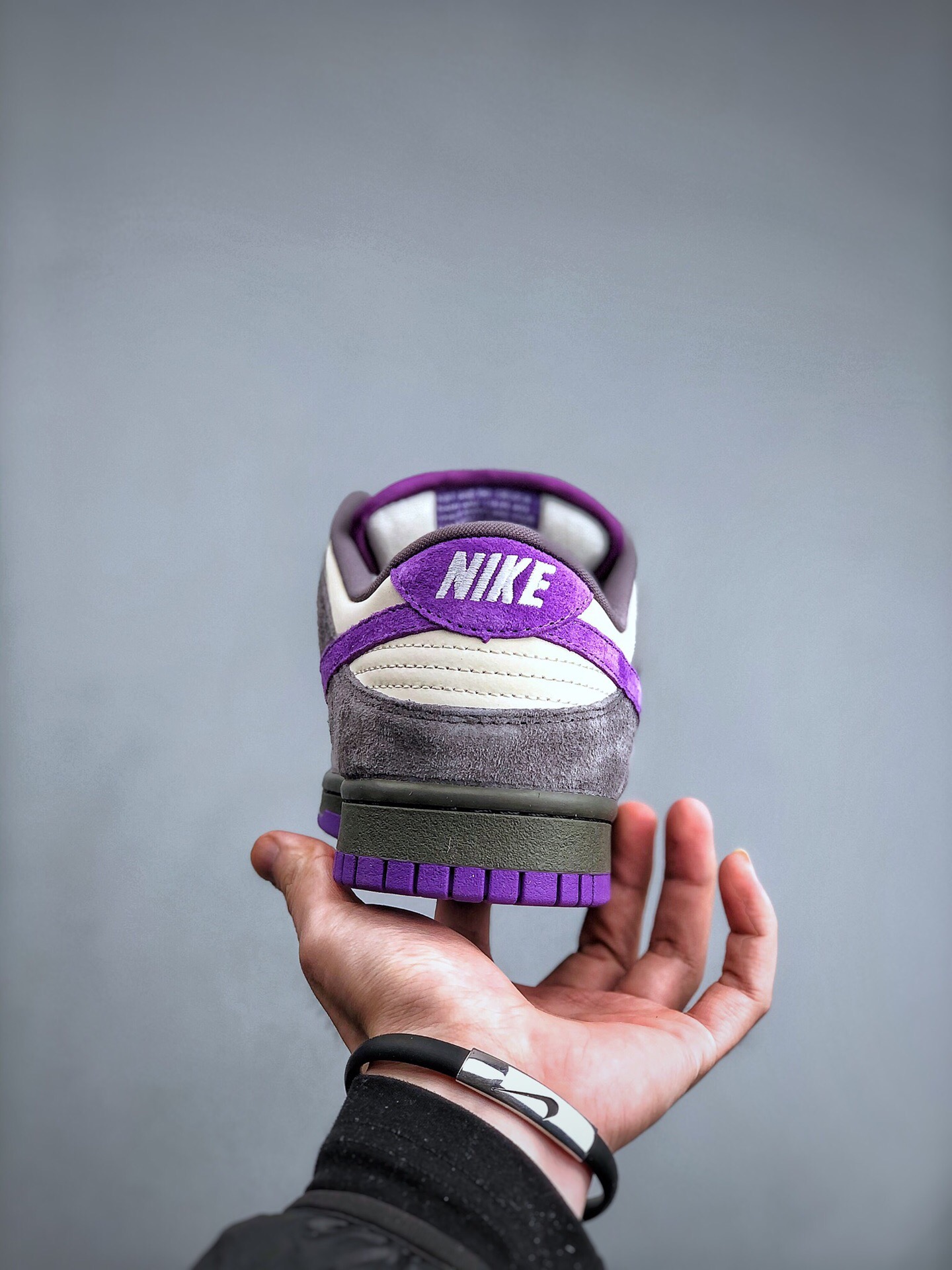 Nike SB Dunk low purple pigeon