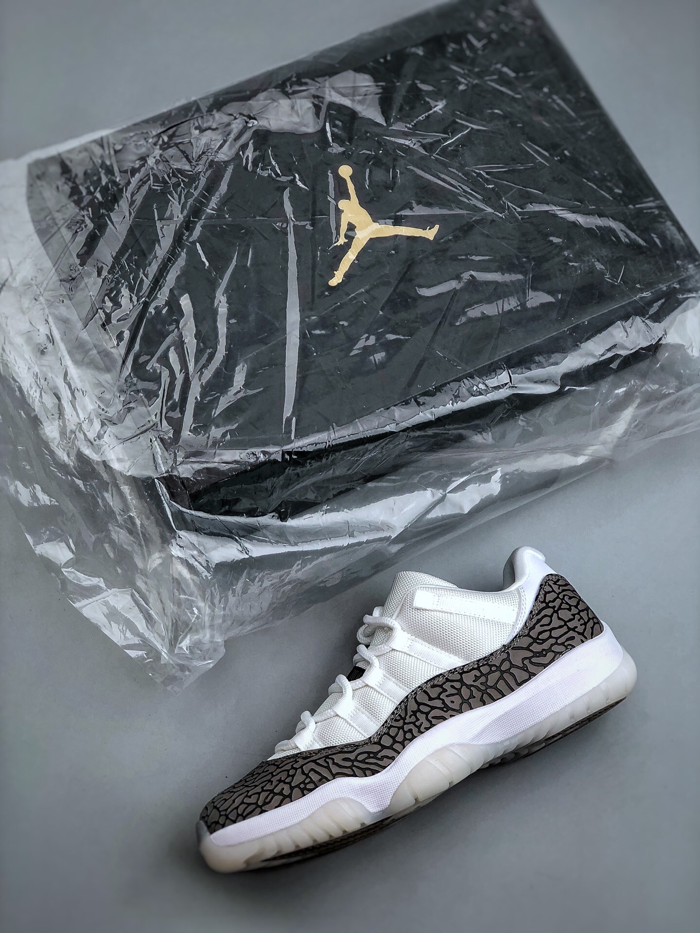 NIKE Air Jordan 11()