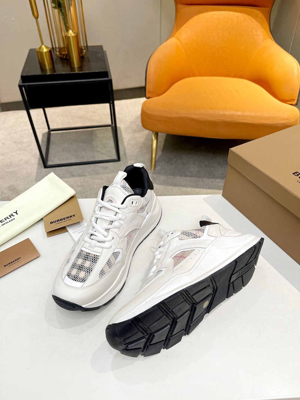 Men B*rberry Sneaker ()