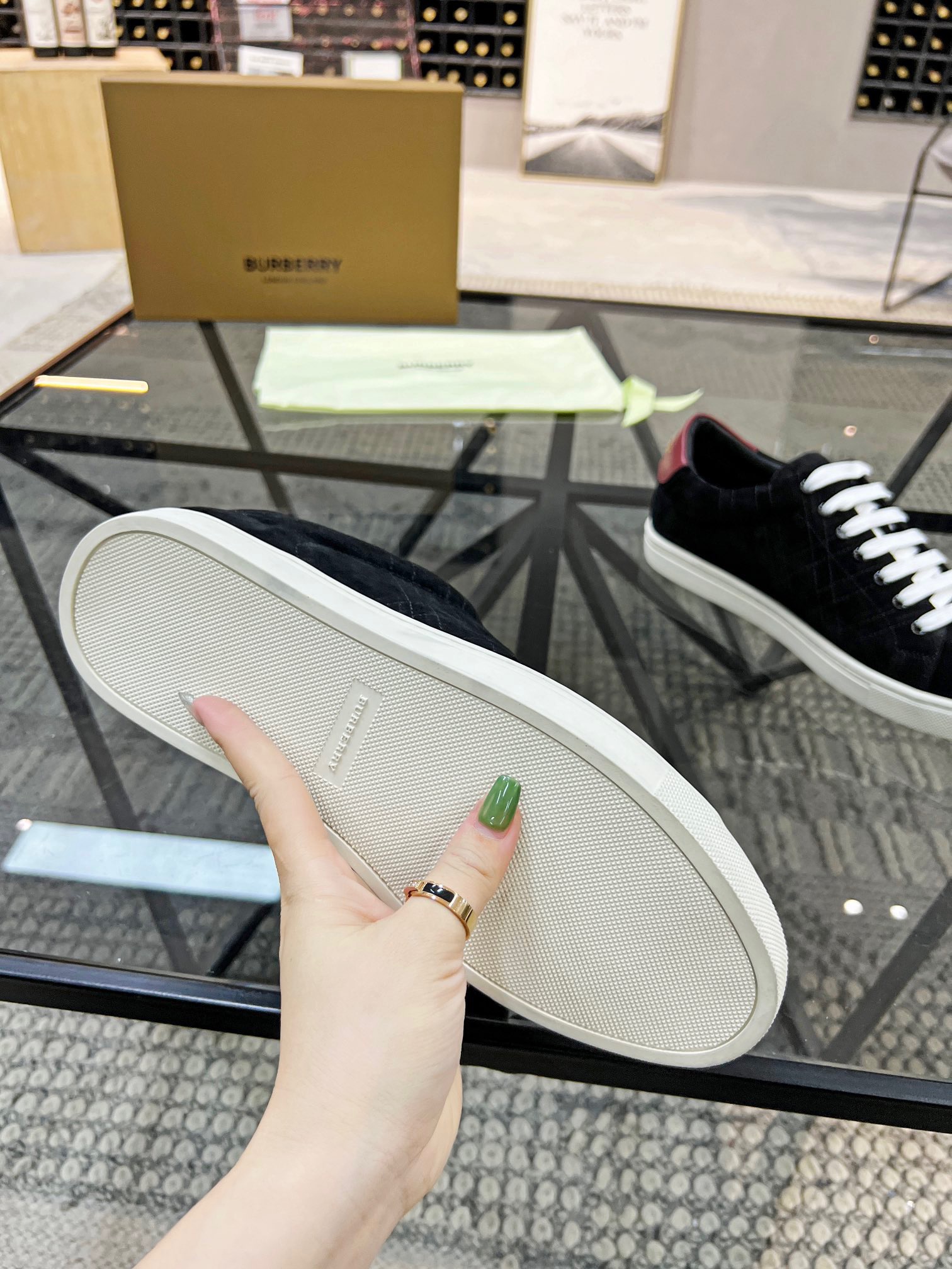 Men B*rberry Sneaker ()