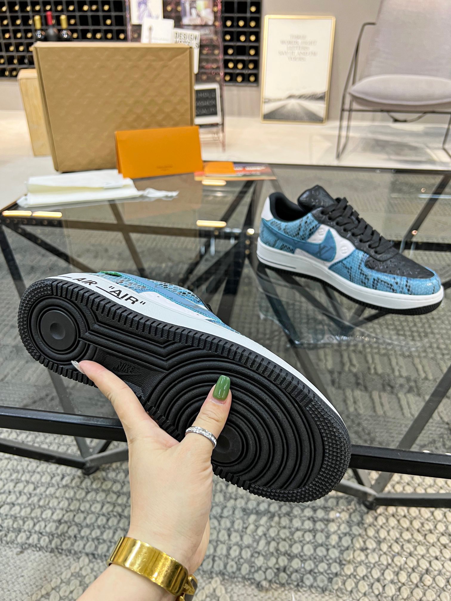 Men Women L*ouis V*uitton x NIKE Sneakers Maikesneakers