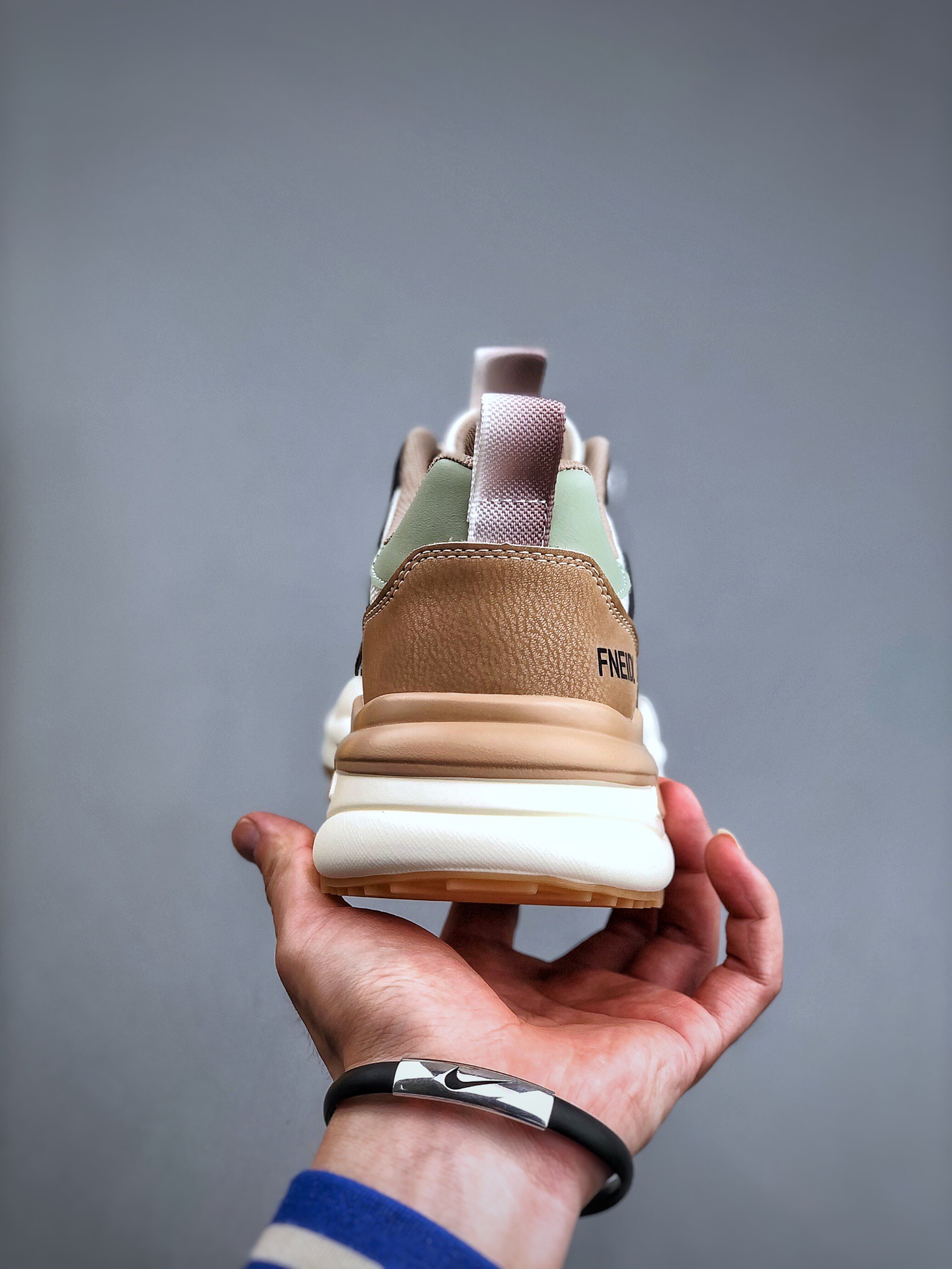 Men F*endi Top Sneaker （ ）