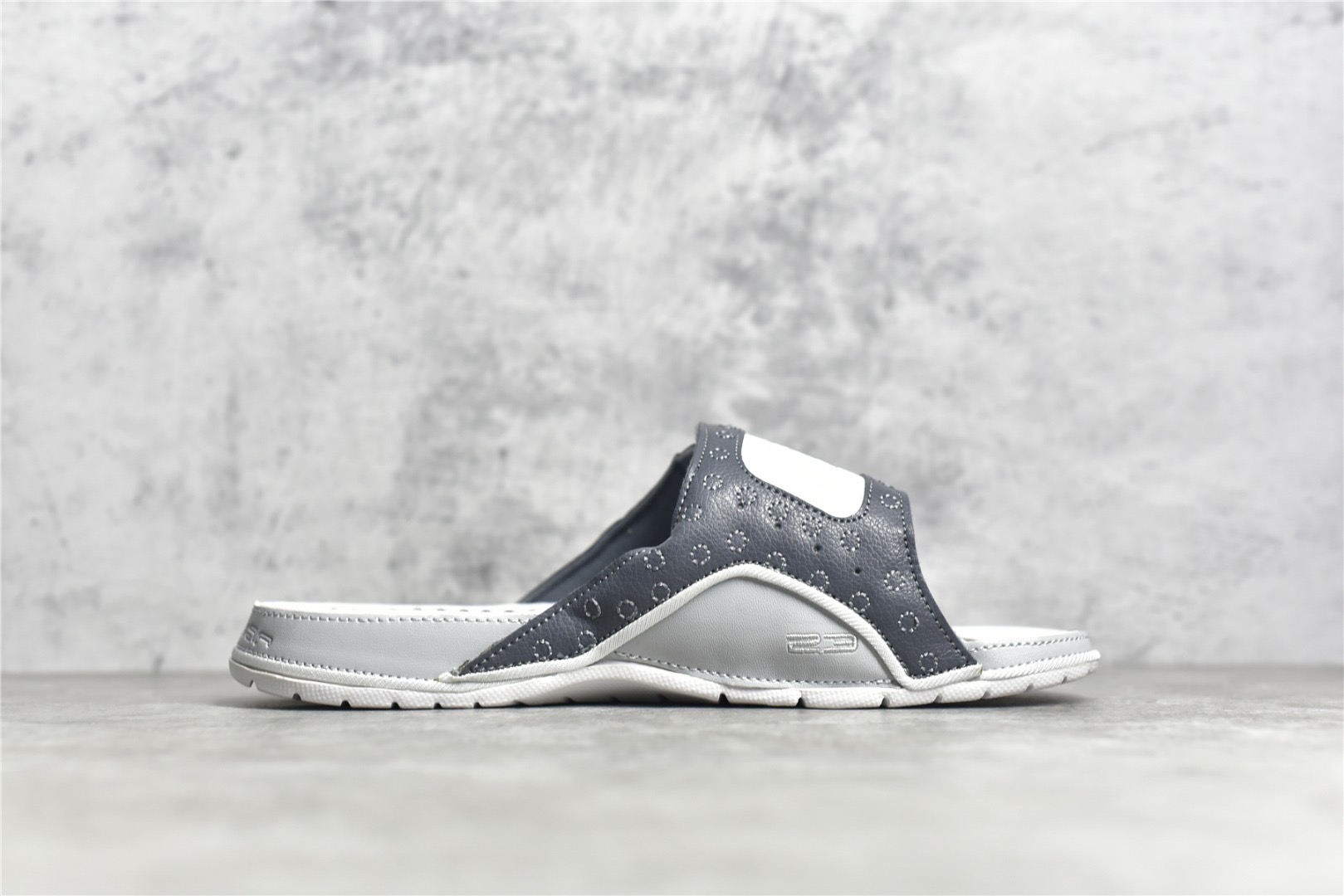 Nike Air Jordan 13 Slippers