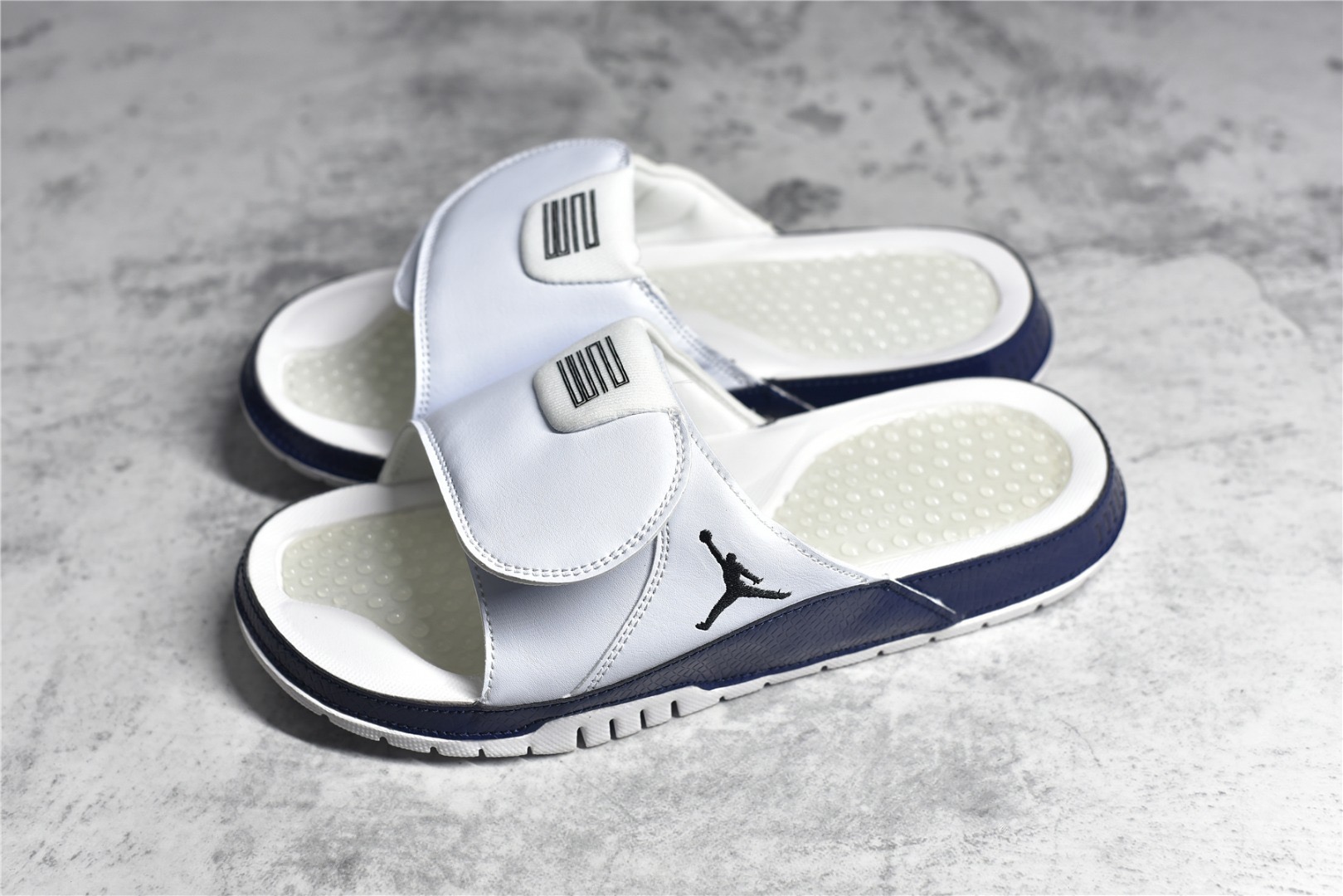 Nike Air Jordan 11 Slippers