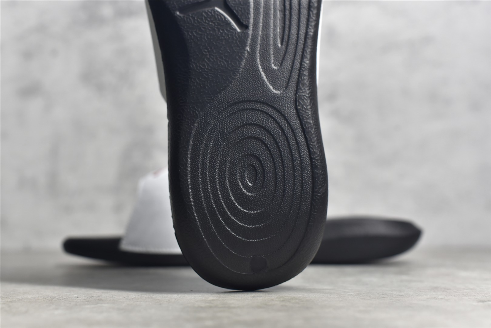 Nike Air Jordan 6 Slippers