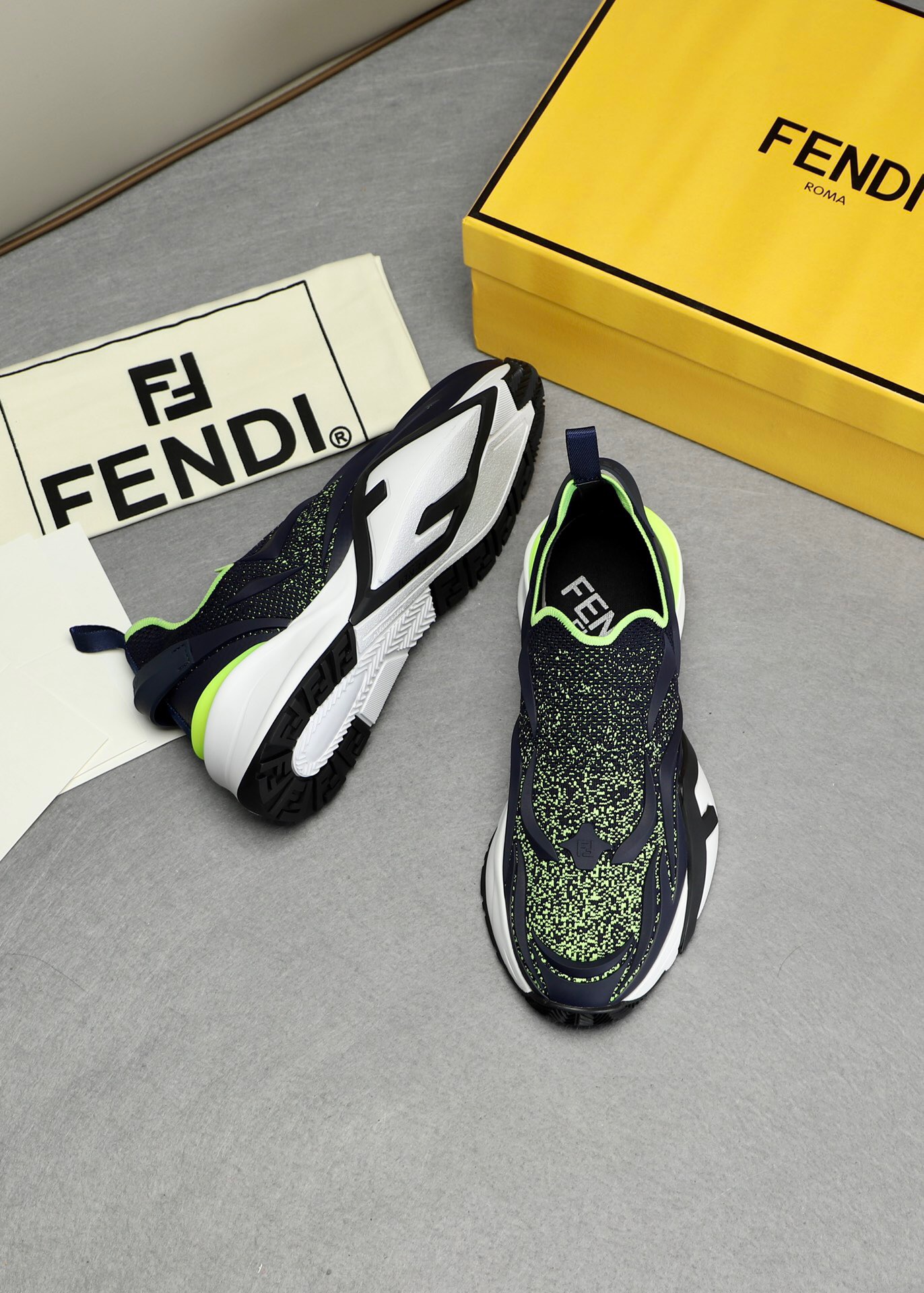 Men F*endi Top Sneaker （ ）