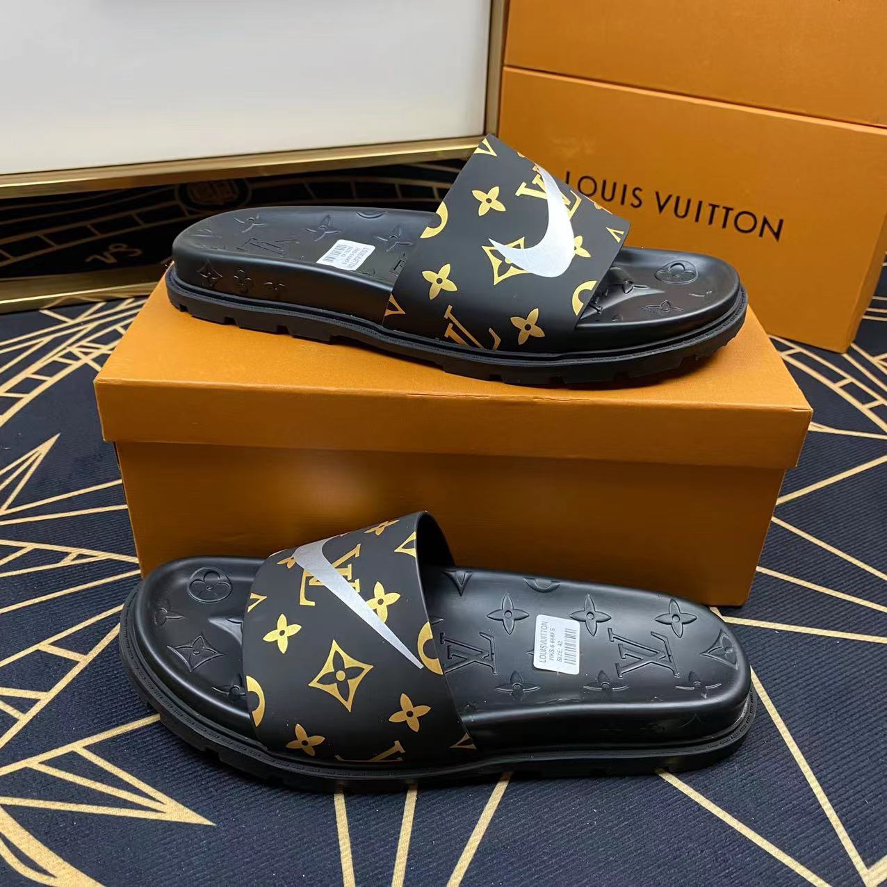 Men L*ouis V*uitton Top Slippers