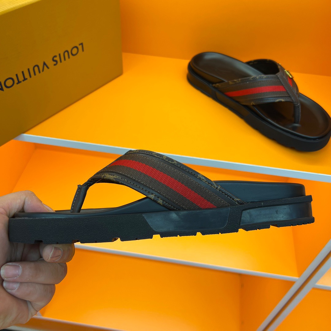 1 Men L*ouis V*uitton Top Slippers