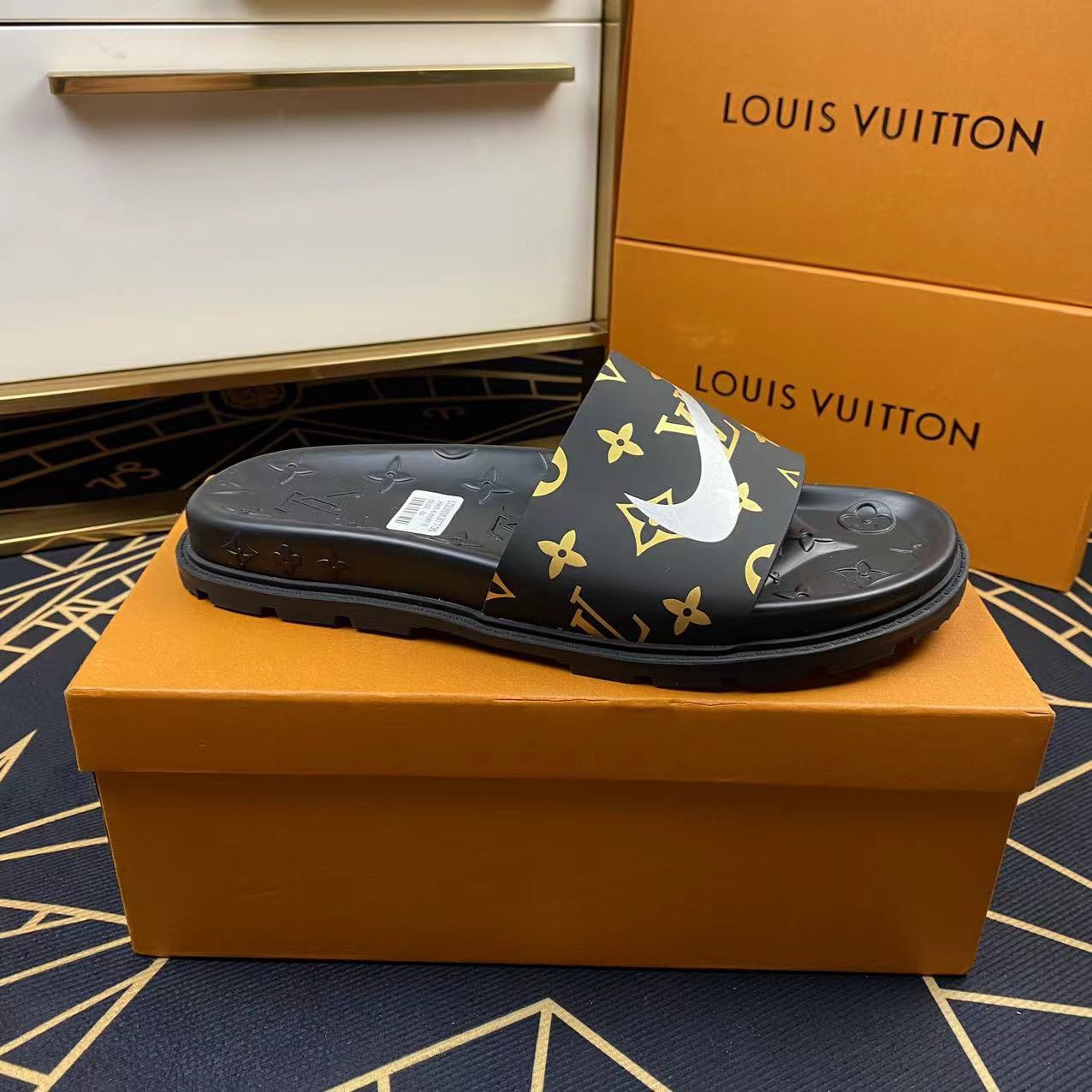 Men L*ouis V*uitton Top Slippers
