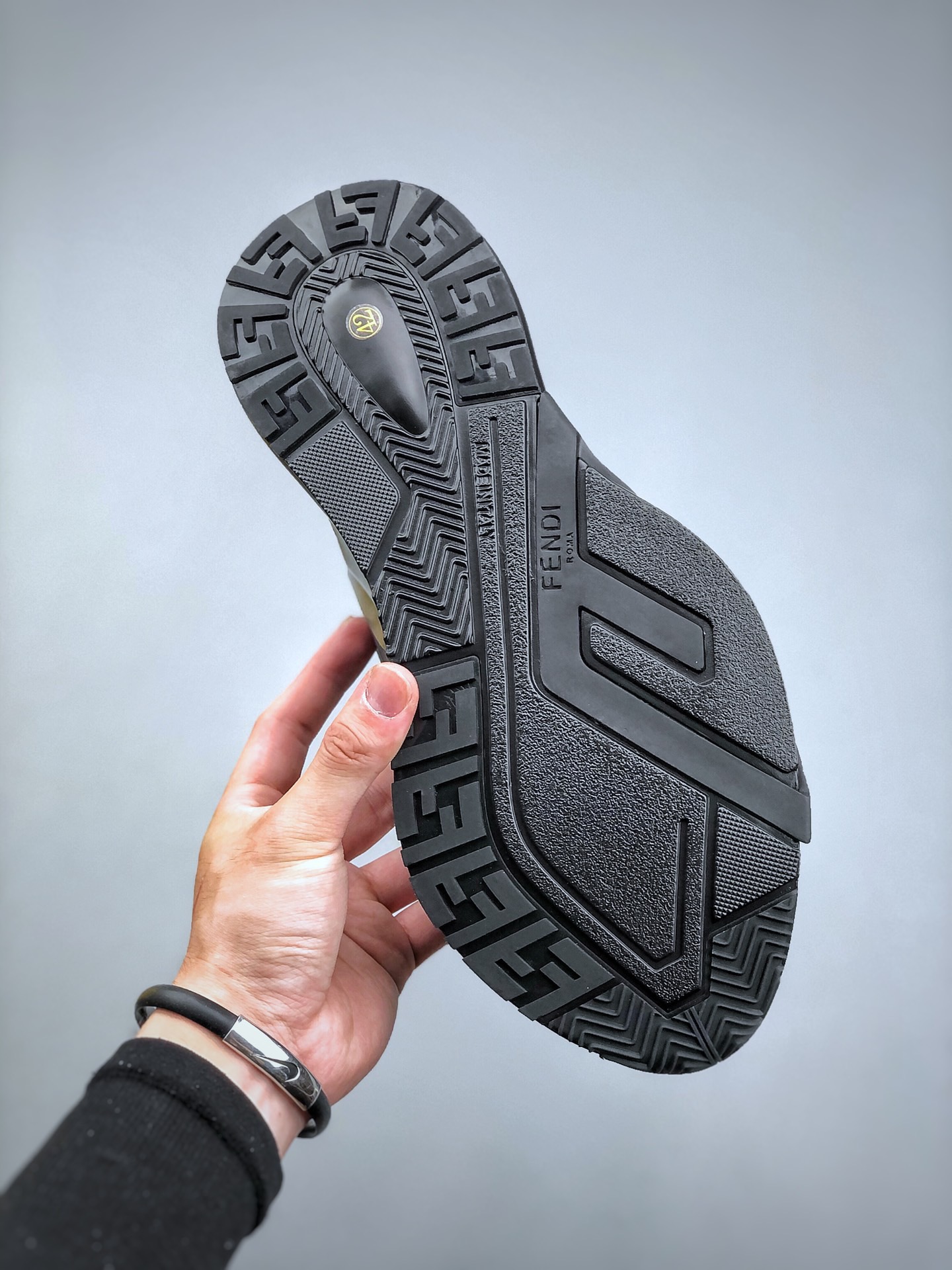 Men F*endi Top Sneaker ( )