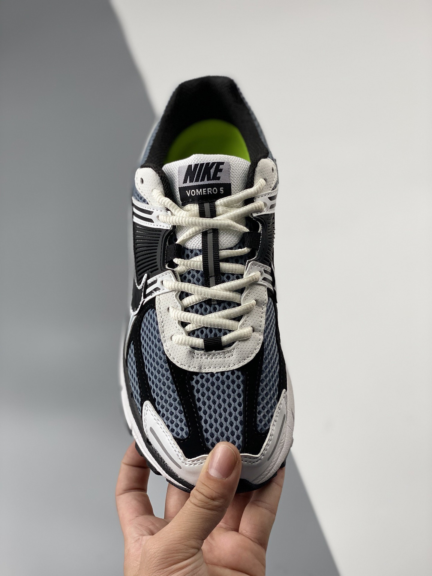 Nike Zoom Vomero 5 SP