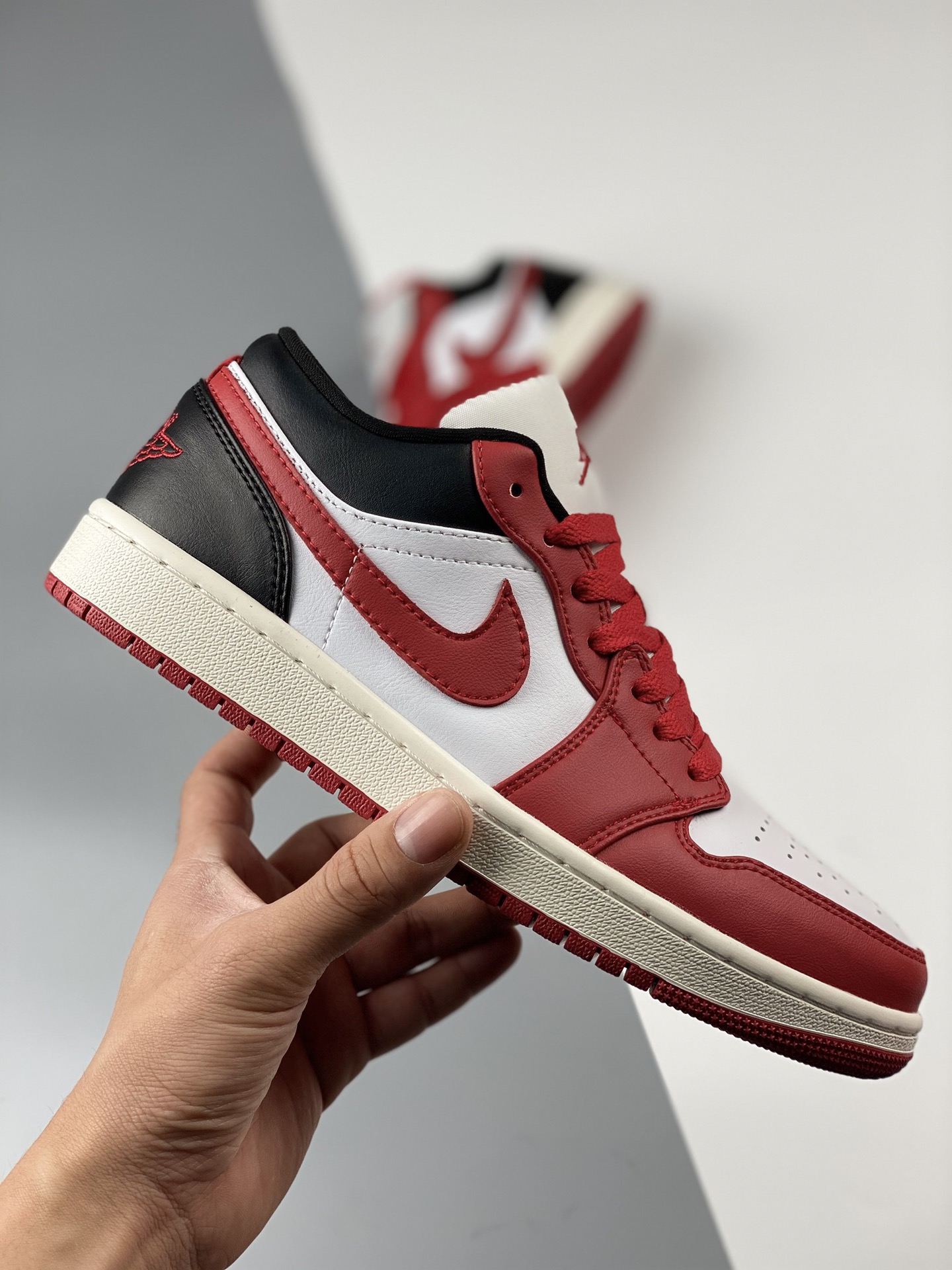 Nike Air Jordan 1 low AJ1
