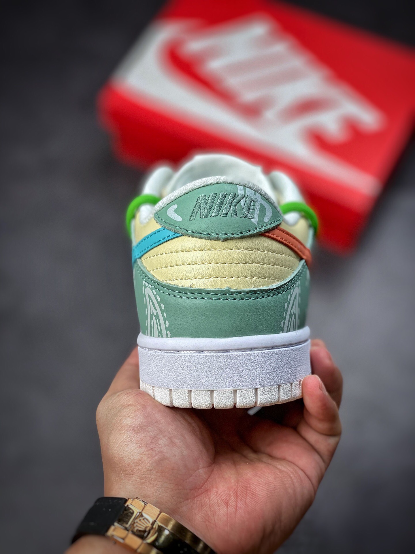 Nike SB Dunk Low