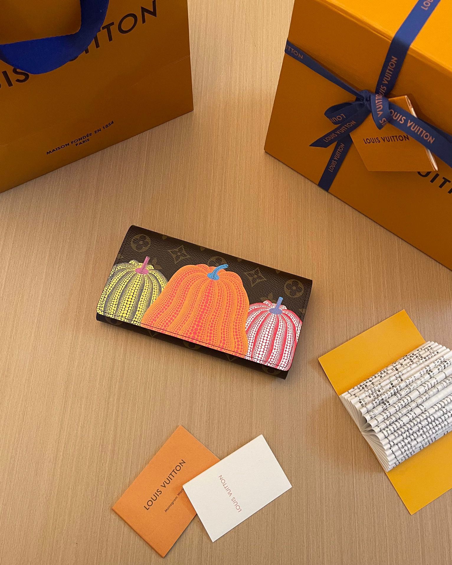 L*ouis V*uitton Top Bag