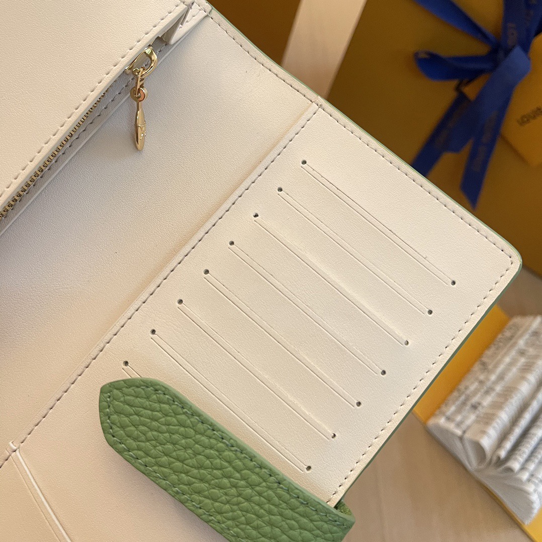 L*ouis V*uitton Top Bag