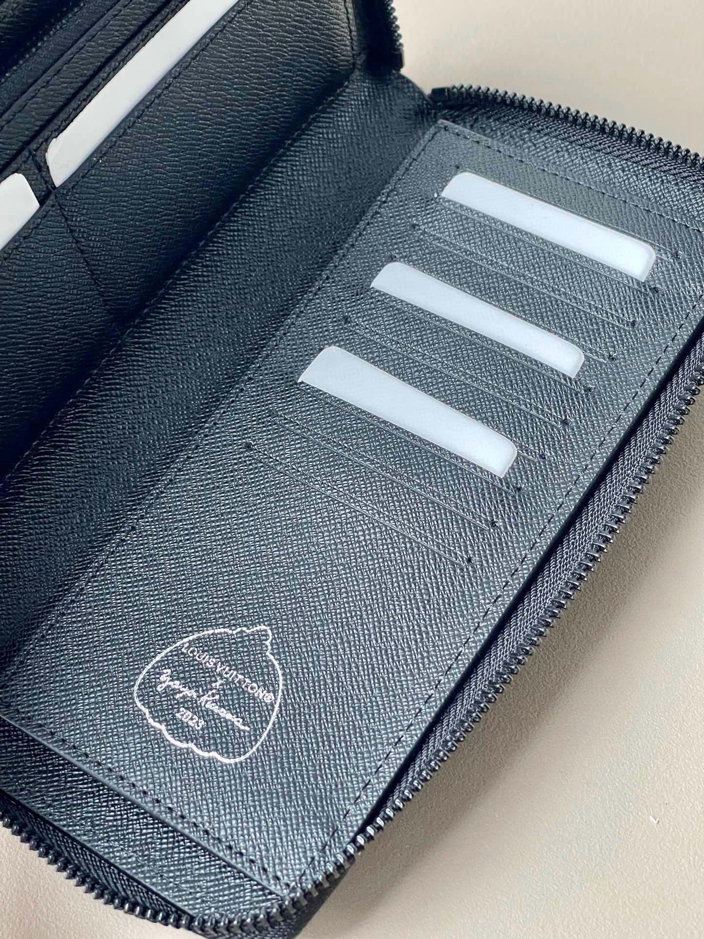 L*ouis V*uitton Top Bag