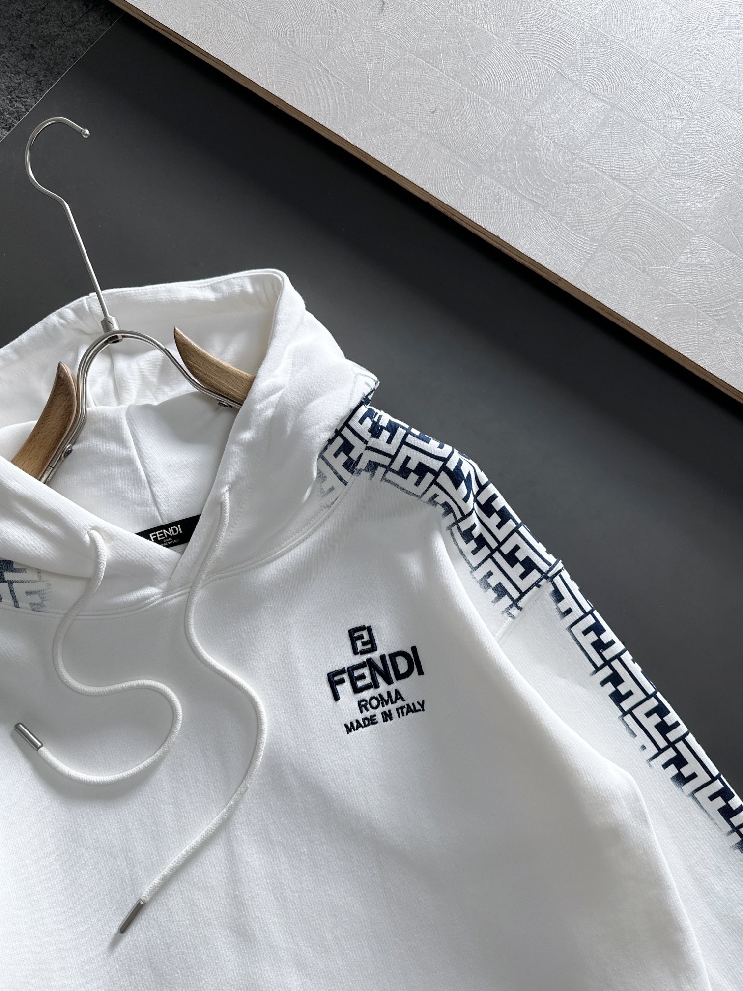 Men Sweater Top Quality ()