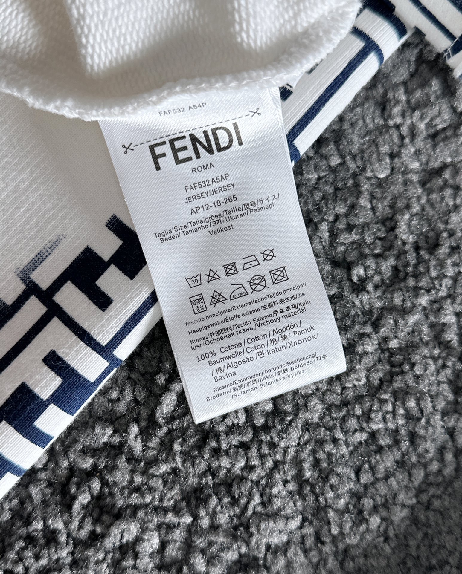 Men Sweater Top Quality ()