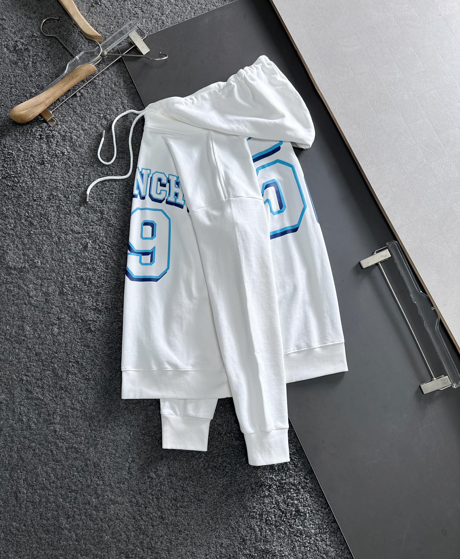 Men Sweater Top Quality ()