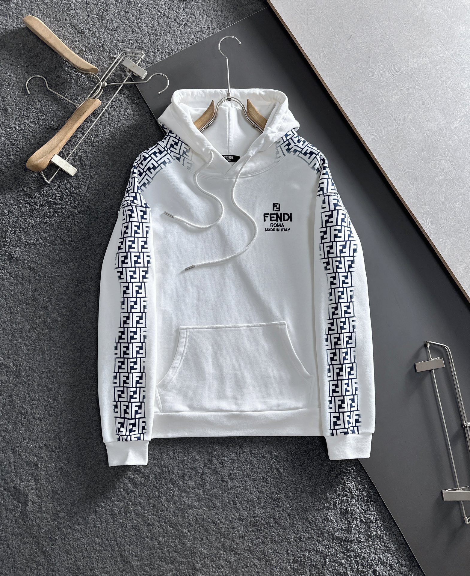 Men Sweater Top Quality ()